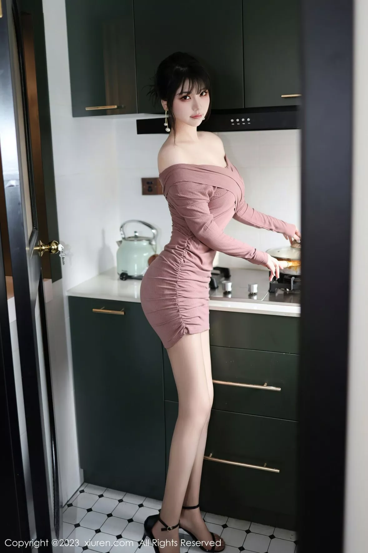 [XiuRen秀人网]第6178期桃桃子写真  第3张-《94零社区》