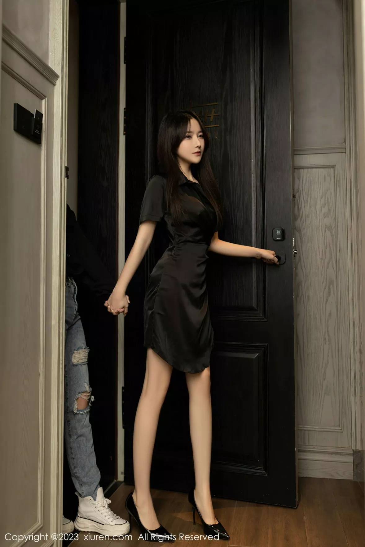 [XiuRen秀人网]第6172期鱼子酱写真  第1张-《94零社区》
