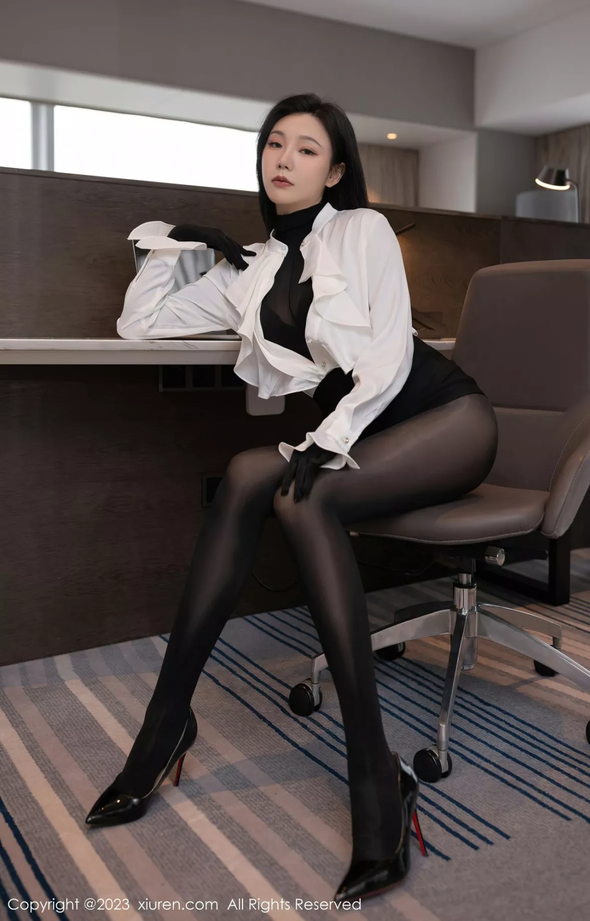 [XiuRen秀人网]第6185期安然写真  第19张-《94零社区》