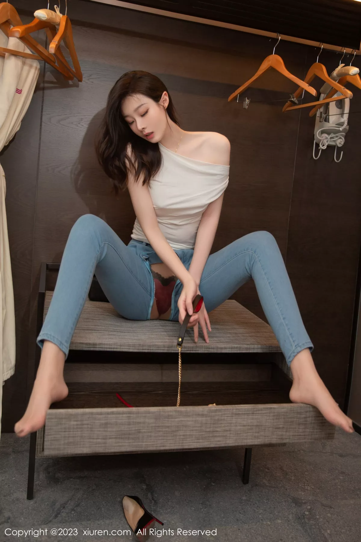 [XiuRen秀人网]第6250期是小逗逗写真  第18张-《94零社区》