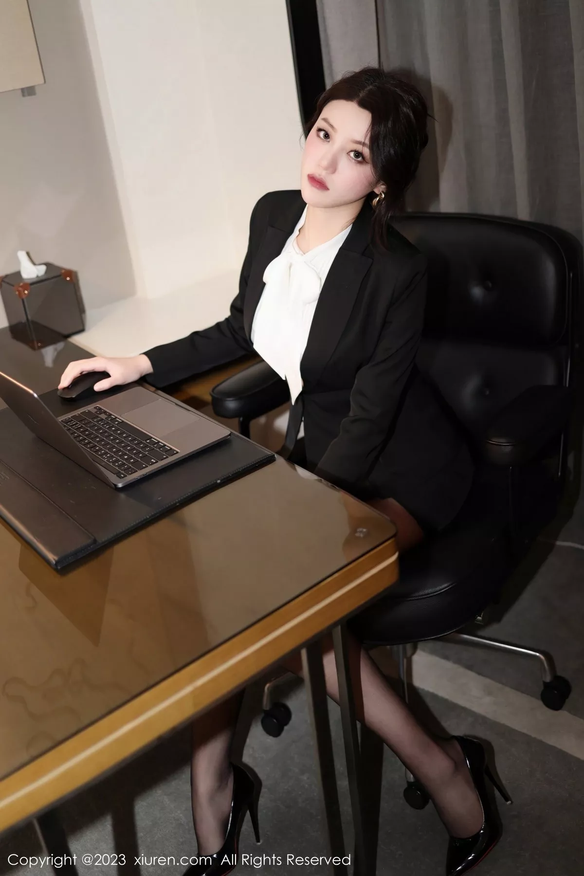 [XiuRen秀人网]第6342期米娜写真  第3张-《94零社区》