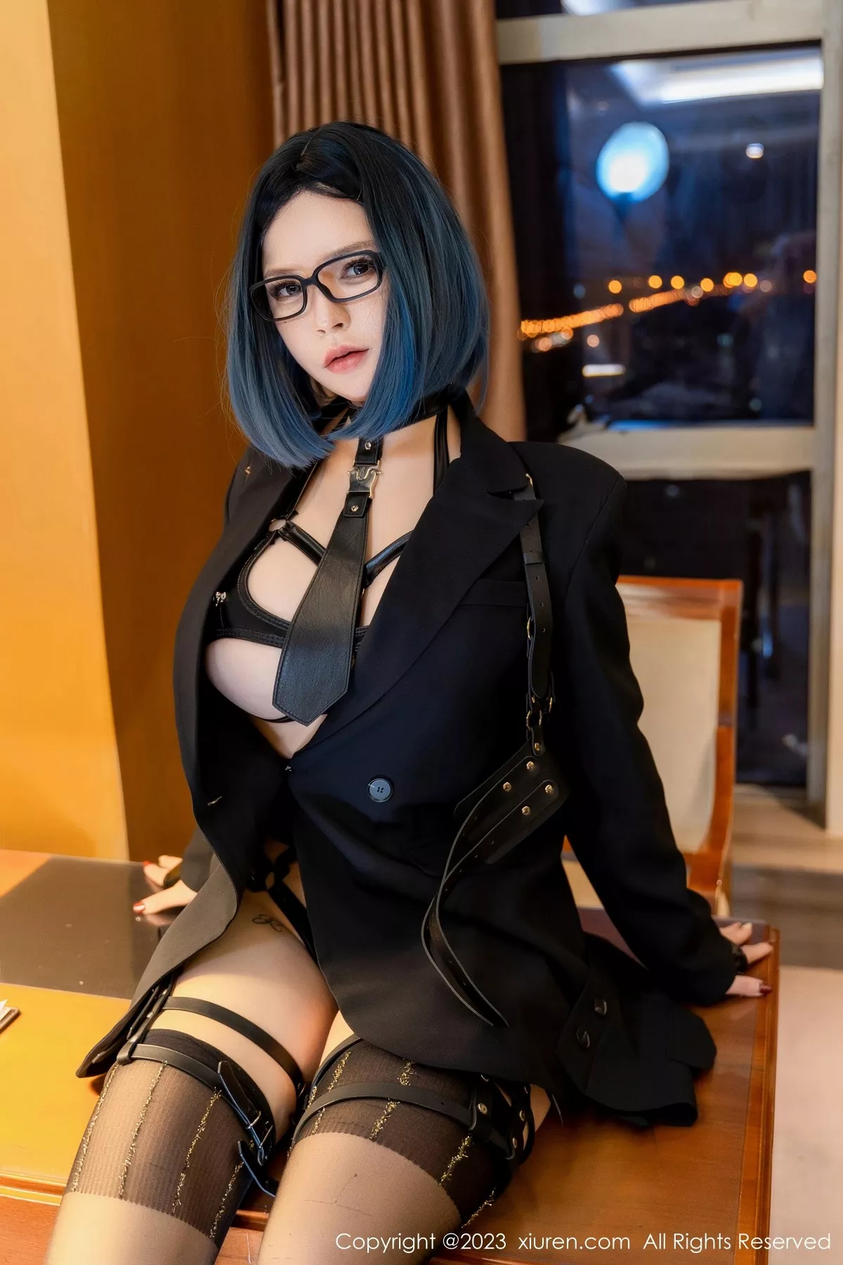 [XiuRen秀人网]第6340期伊丽莎有点白写真  第1张-《94零社区》
