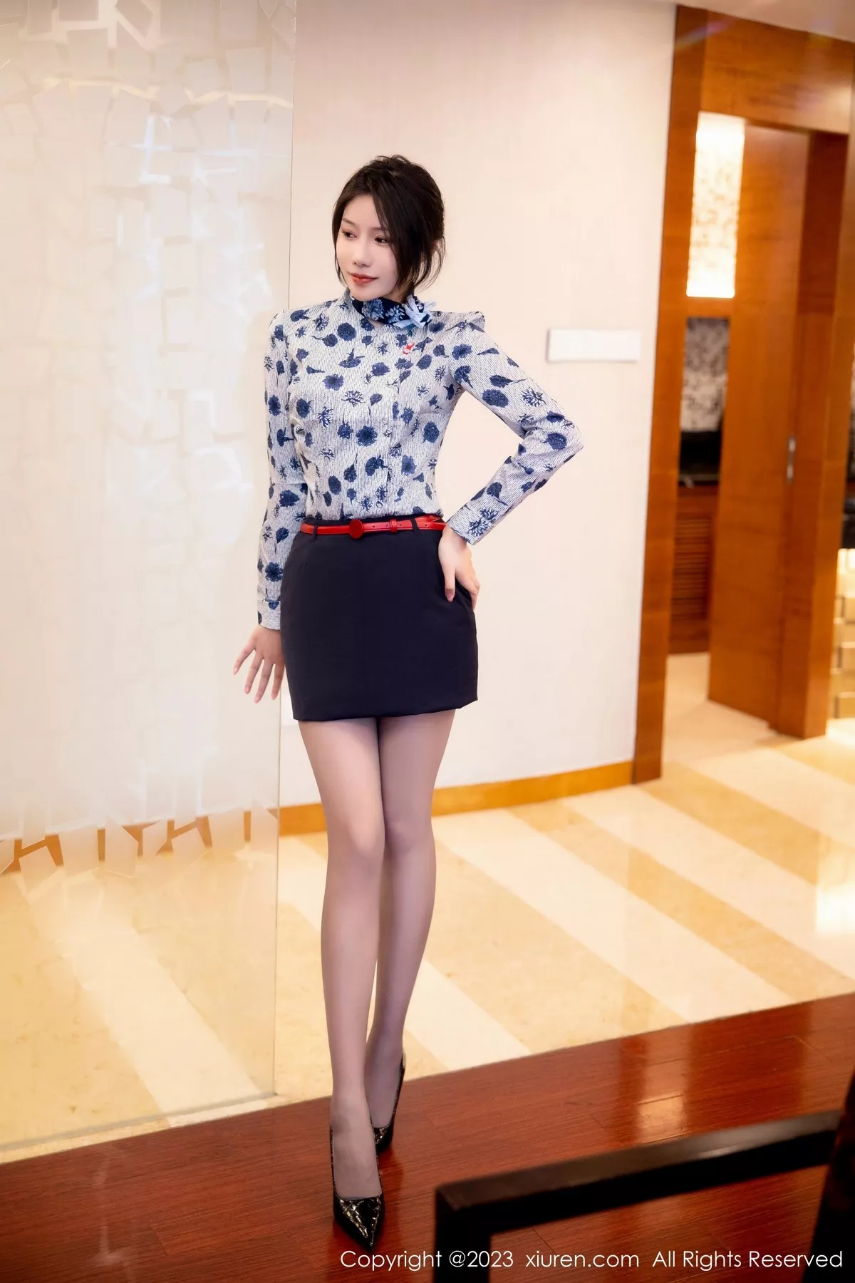 [XiuRen秀人网]第6338期王楚璇写真  第2张-《94零社区》