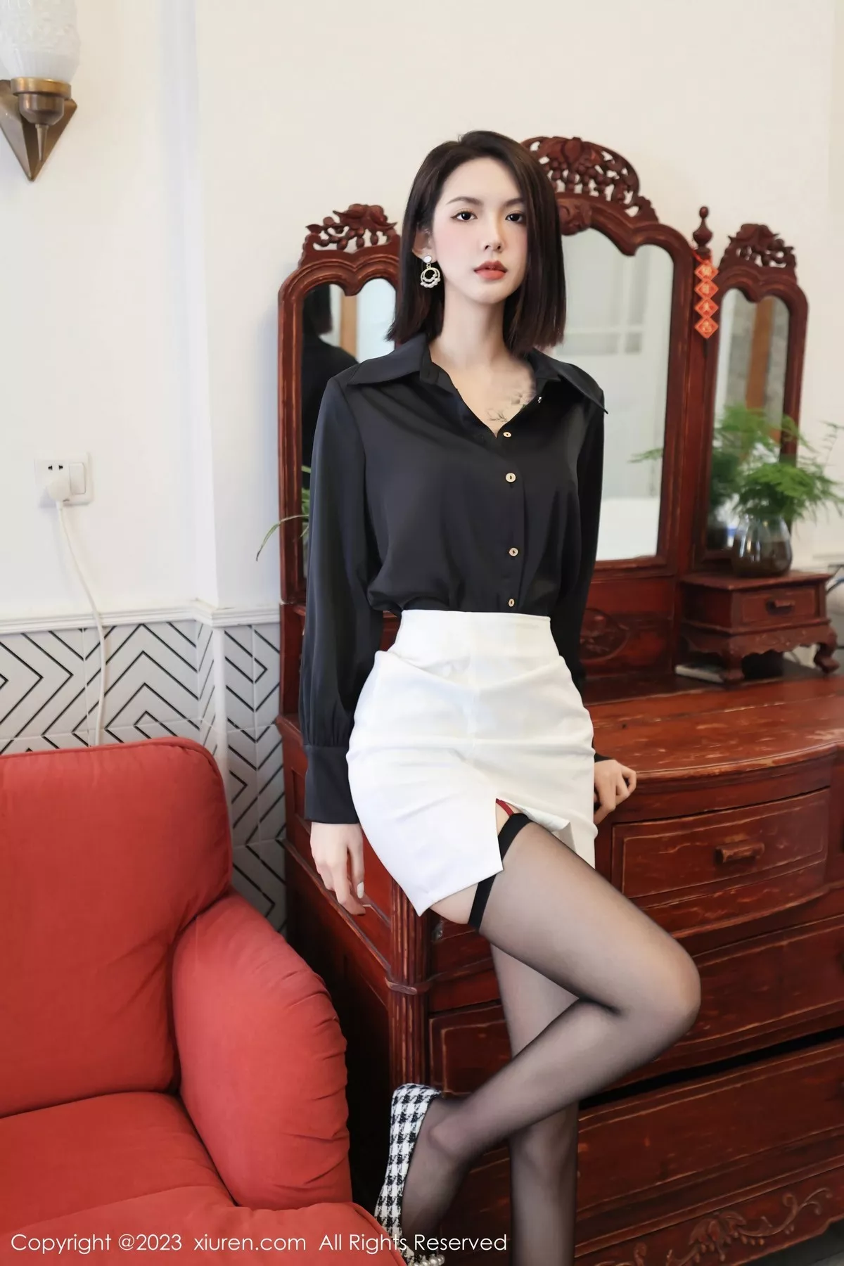 [XiuRen秀人网]第6356期乔一一写真  第1张-《94零社区》