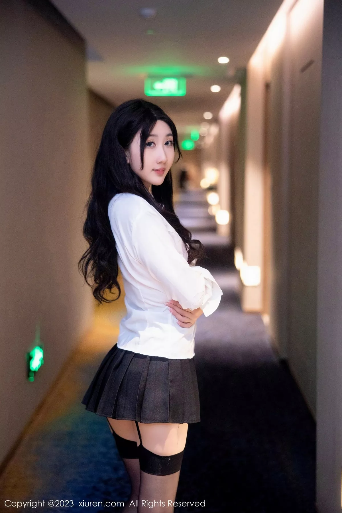 [XiuRen秀人网]第6350期江真真写真  第1张-《94零社区》
