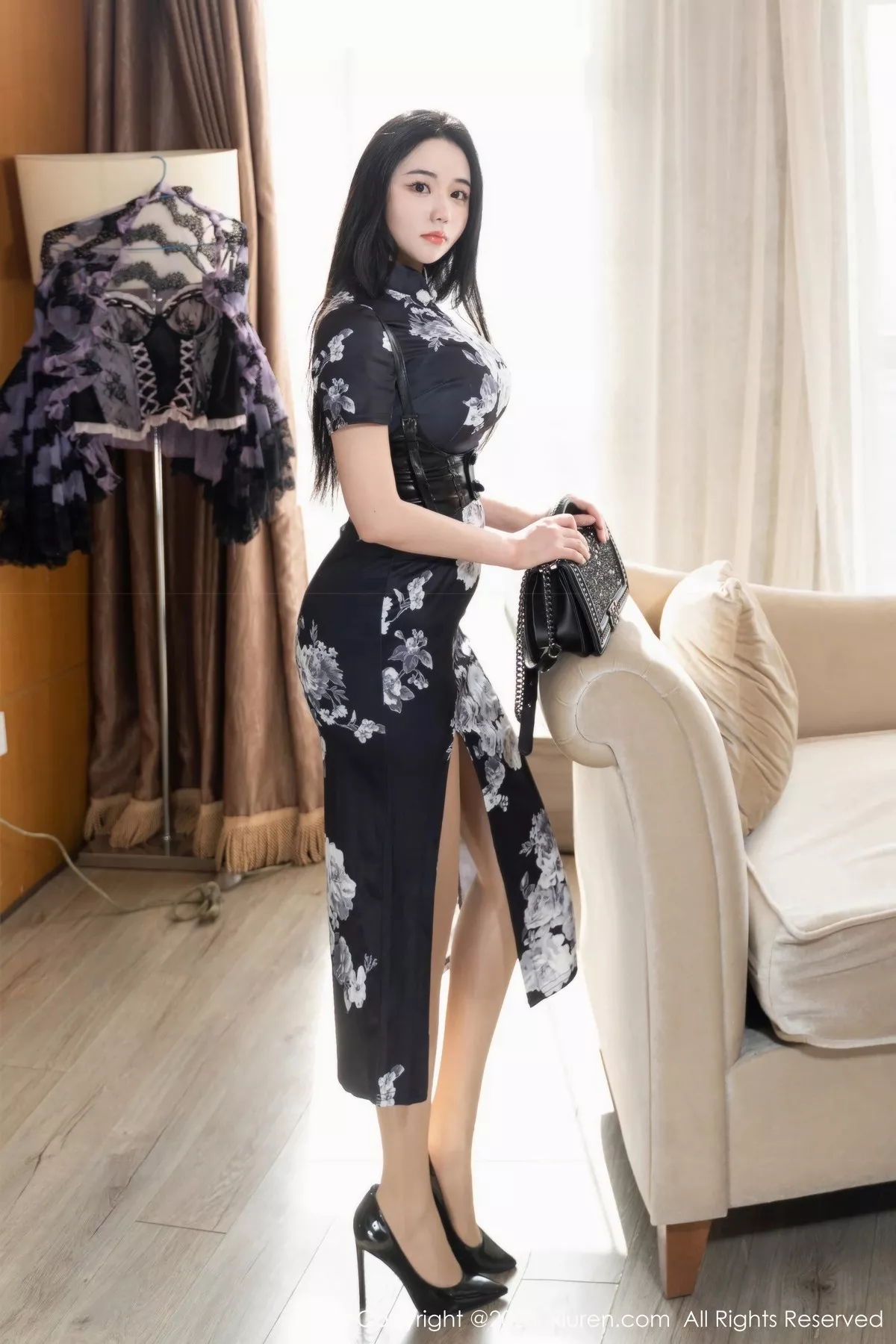 [XiuRen秀人网]第6379期汐汐爱吃草莓写真  第11张-《94零社区》