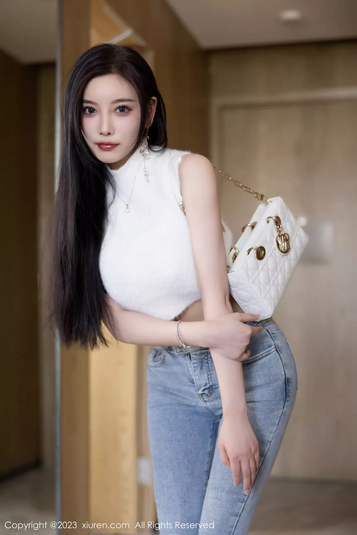 [XiuRen秀人网]第6377期杨晨晨写真  第8张-《94零社区》