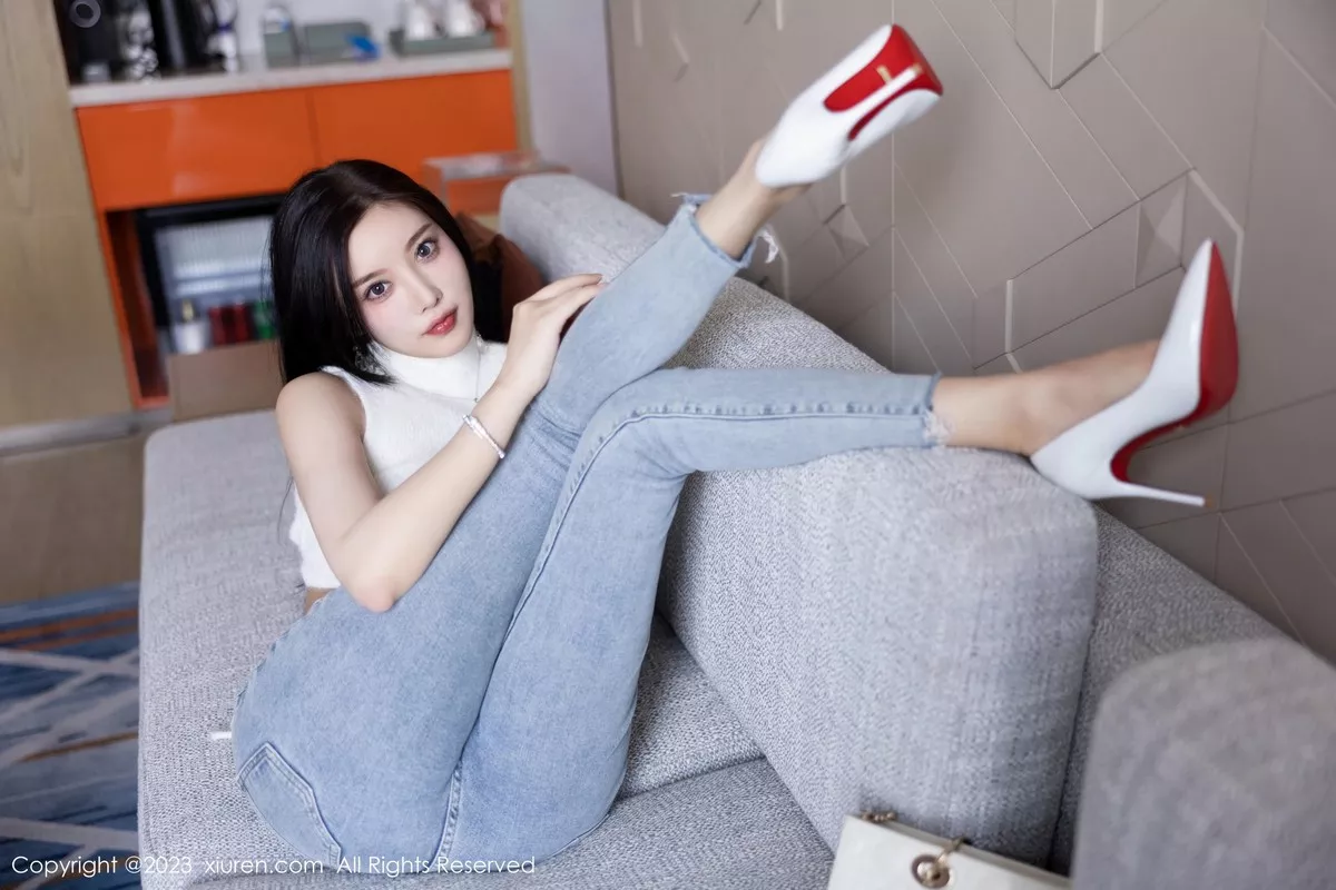 [XiuRen秀人网]第6377期杨晨晨写真  第24张-《94零社区》