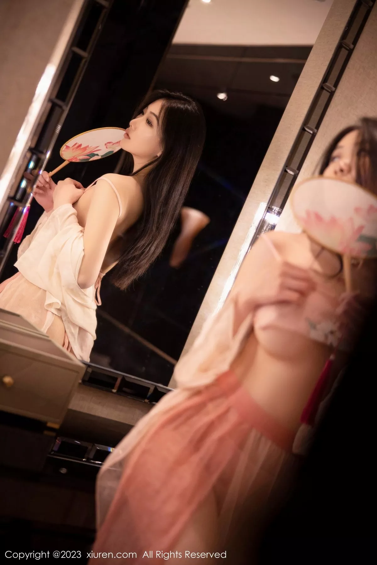 [XiuRen秀人网]第6369期李佳芮写真  第8张-《94零社区》