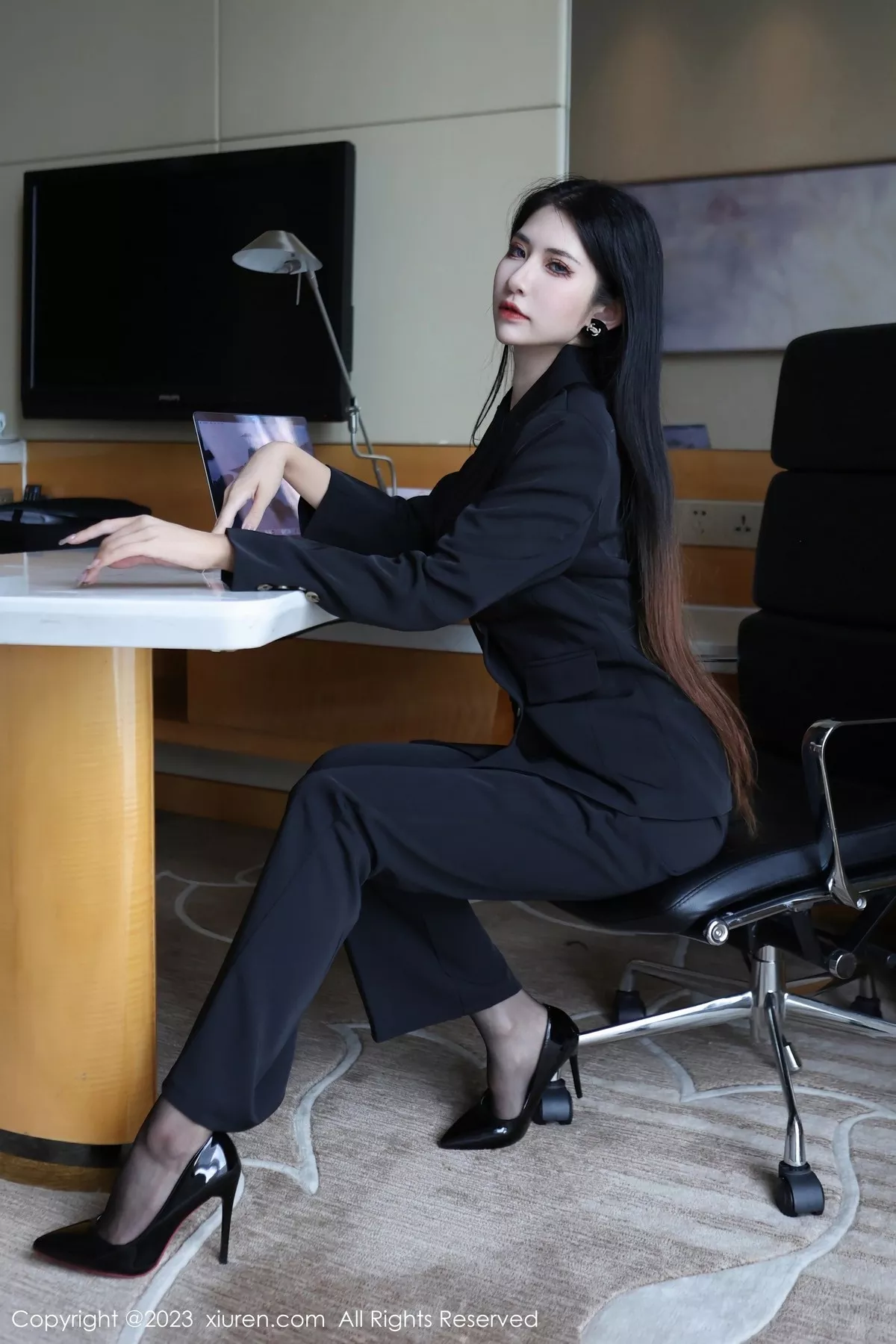 [XiuRen秀人网]第6402期依娜写真  第7张-《94零社区》