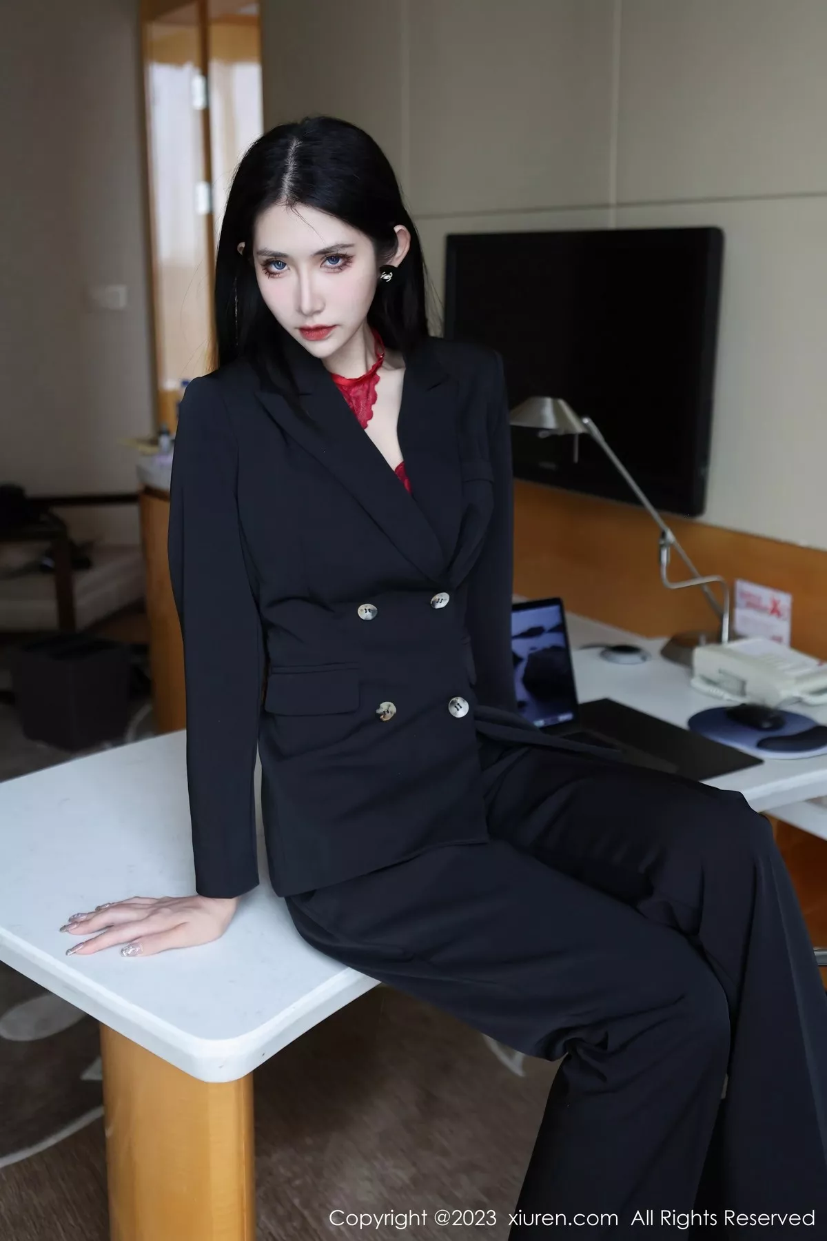 [XiuRen秀人网]第6402期依娜写真  第10张-《94零社区》