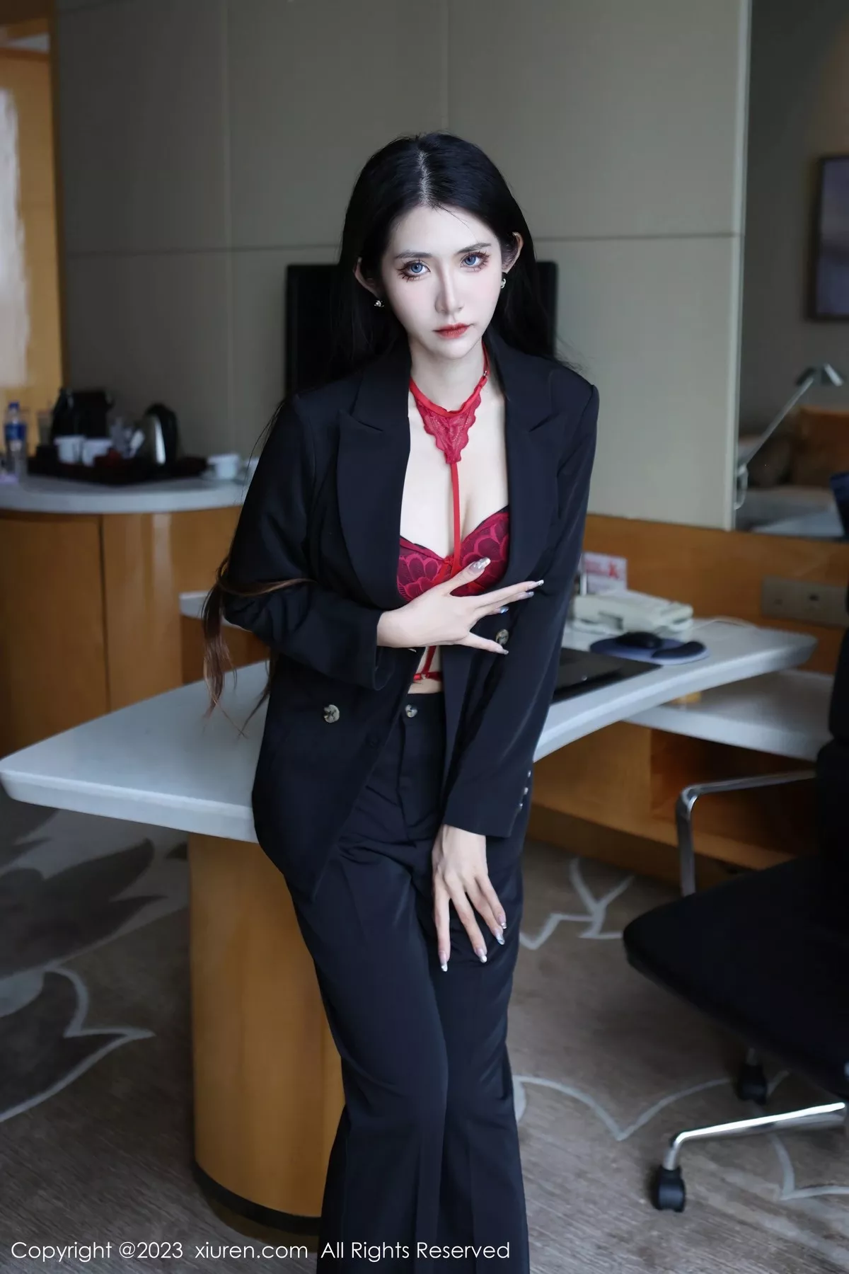 [XiuRen秀人网]第6402期依娜写真  第20张-《94零社区》