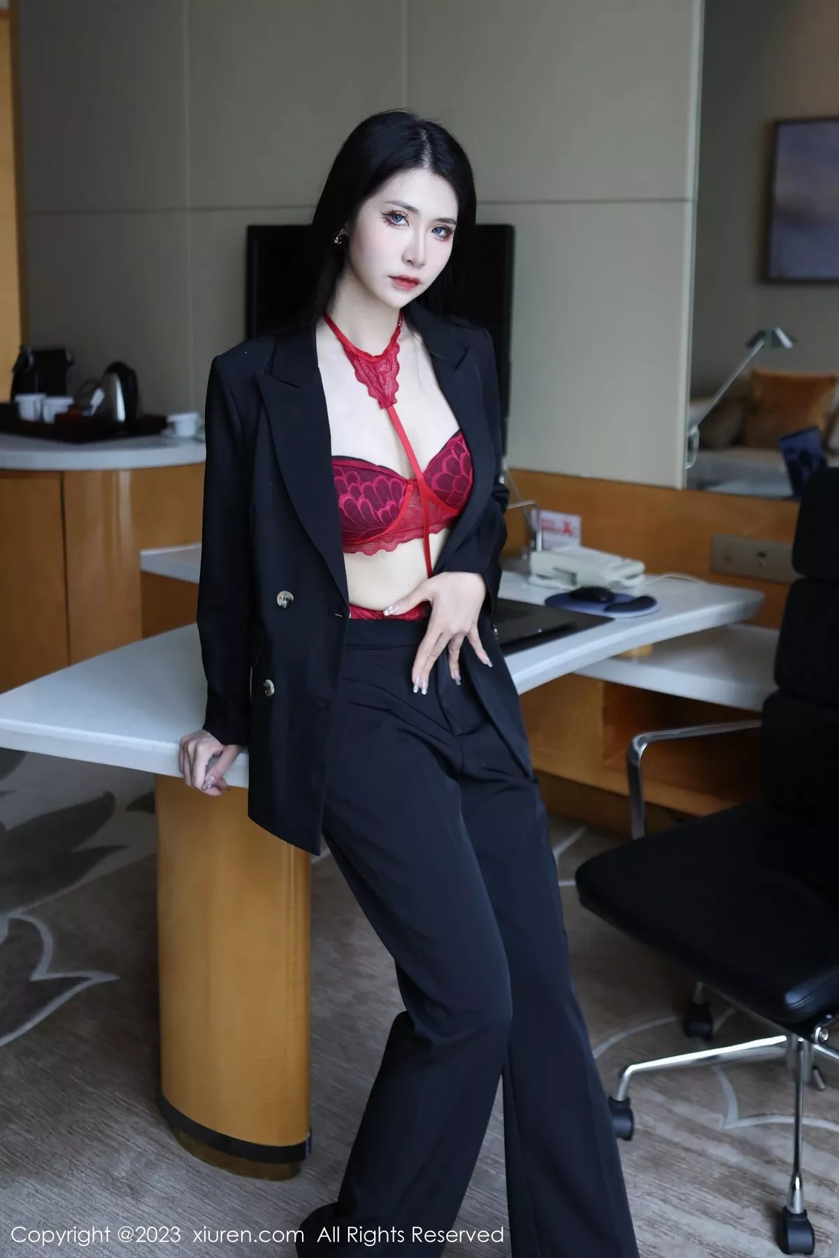 [XiuRen秀人网]第6402期依娜写真  第22张-《94零社区》
