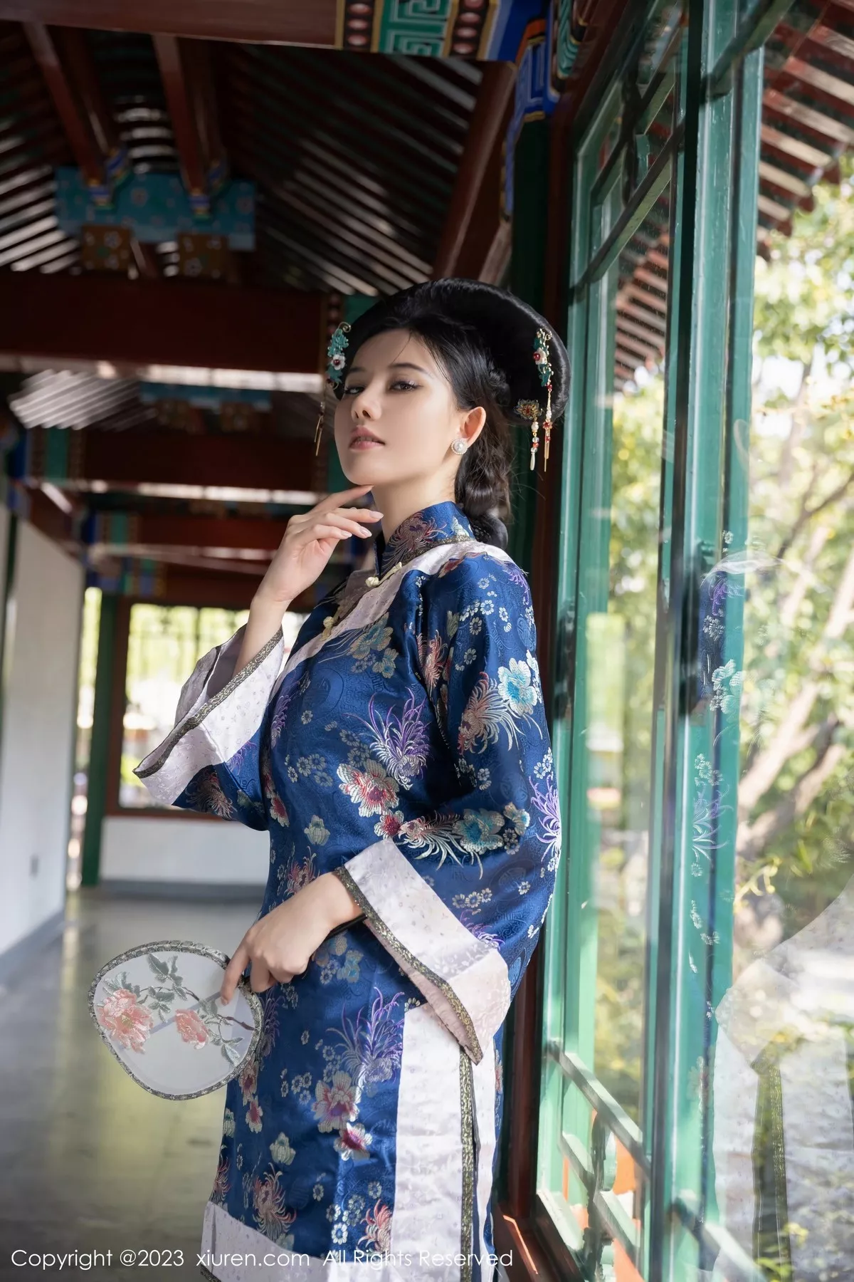 [XiuRen秀人网]第6398期就是阿朱啊写真  第3张-《94零社区》