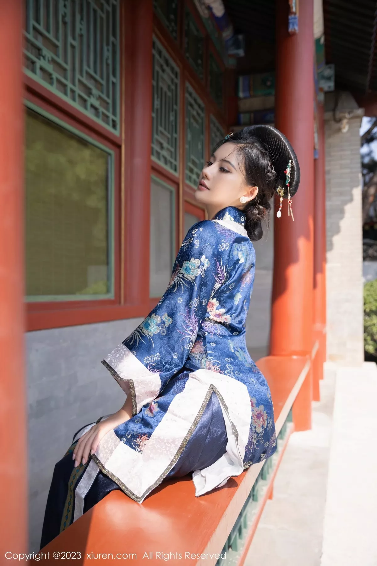 [XiuRen秀人网]第6398期就是阿朱啊写真  第8张-《94零社区》