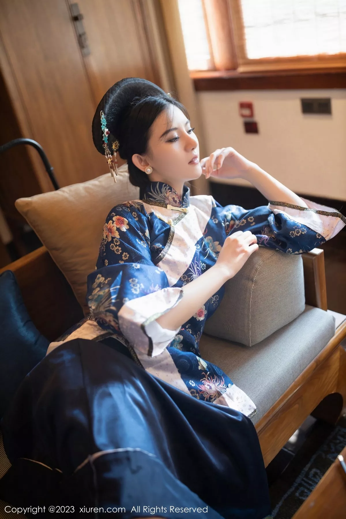 [XiuRen秀人网]第6398期就是阿朱啊写真  第19张-《94零社区》