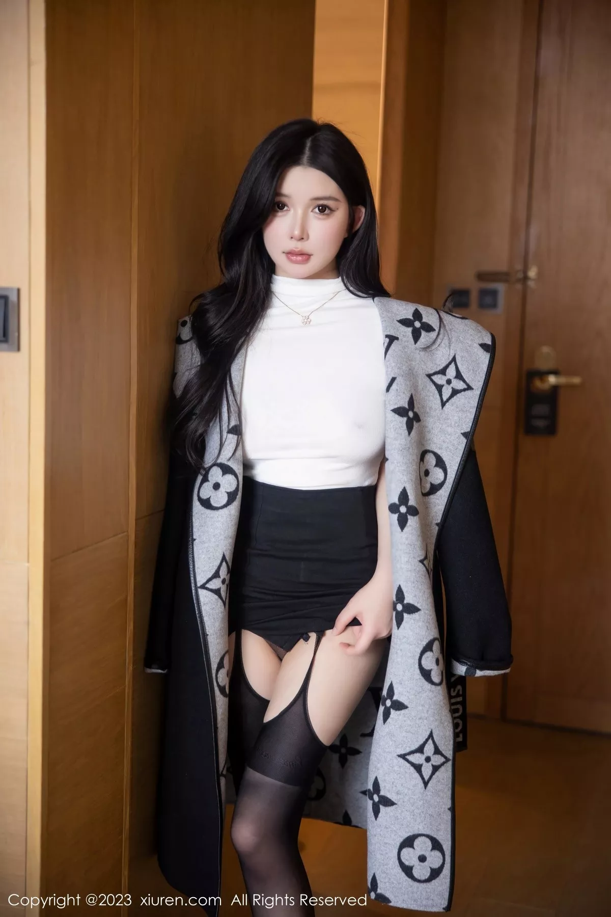 [XiuRen秀人网]第6394期林珊珊写真  第9张-《94零社区》