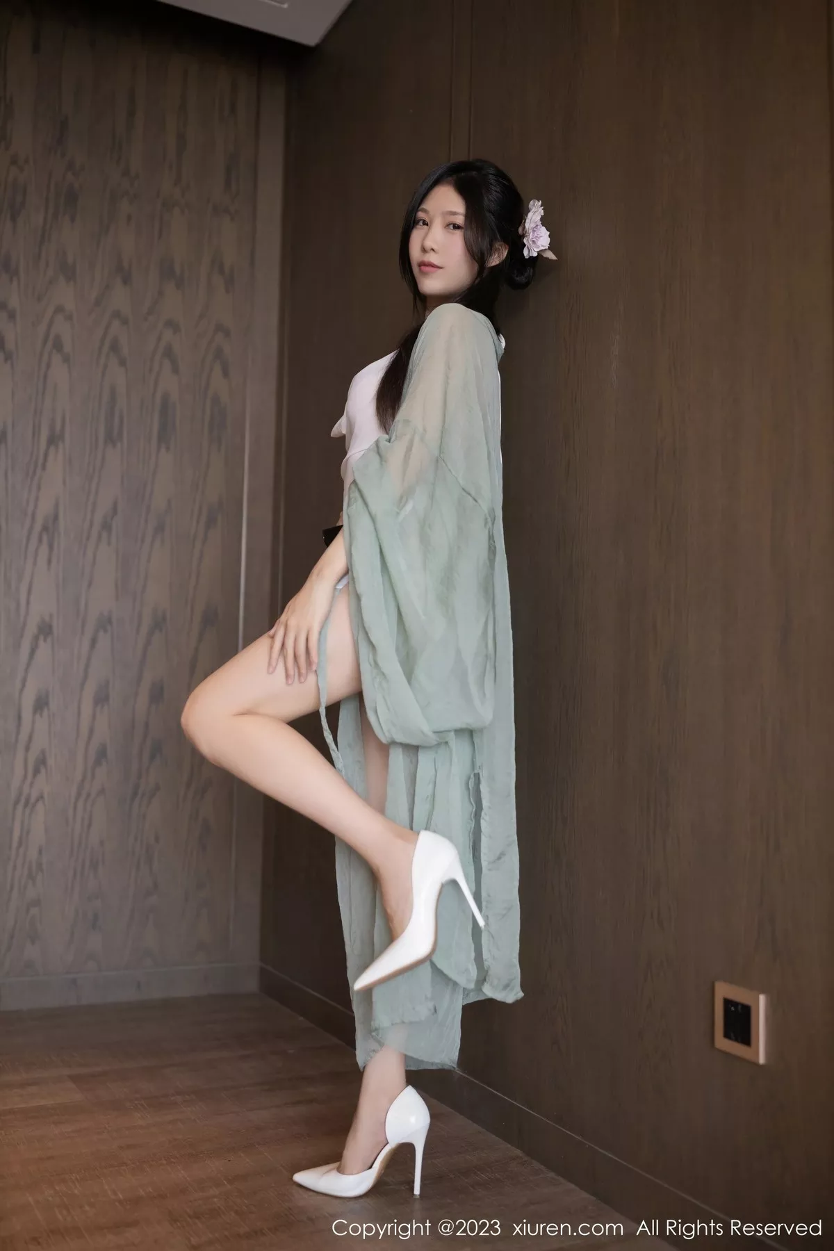 [XiuRen秀人网]第6420期利世写真  第17张-《94零社区》