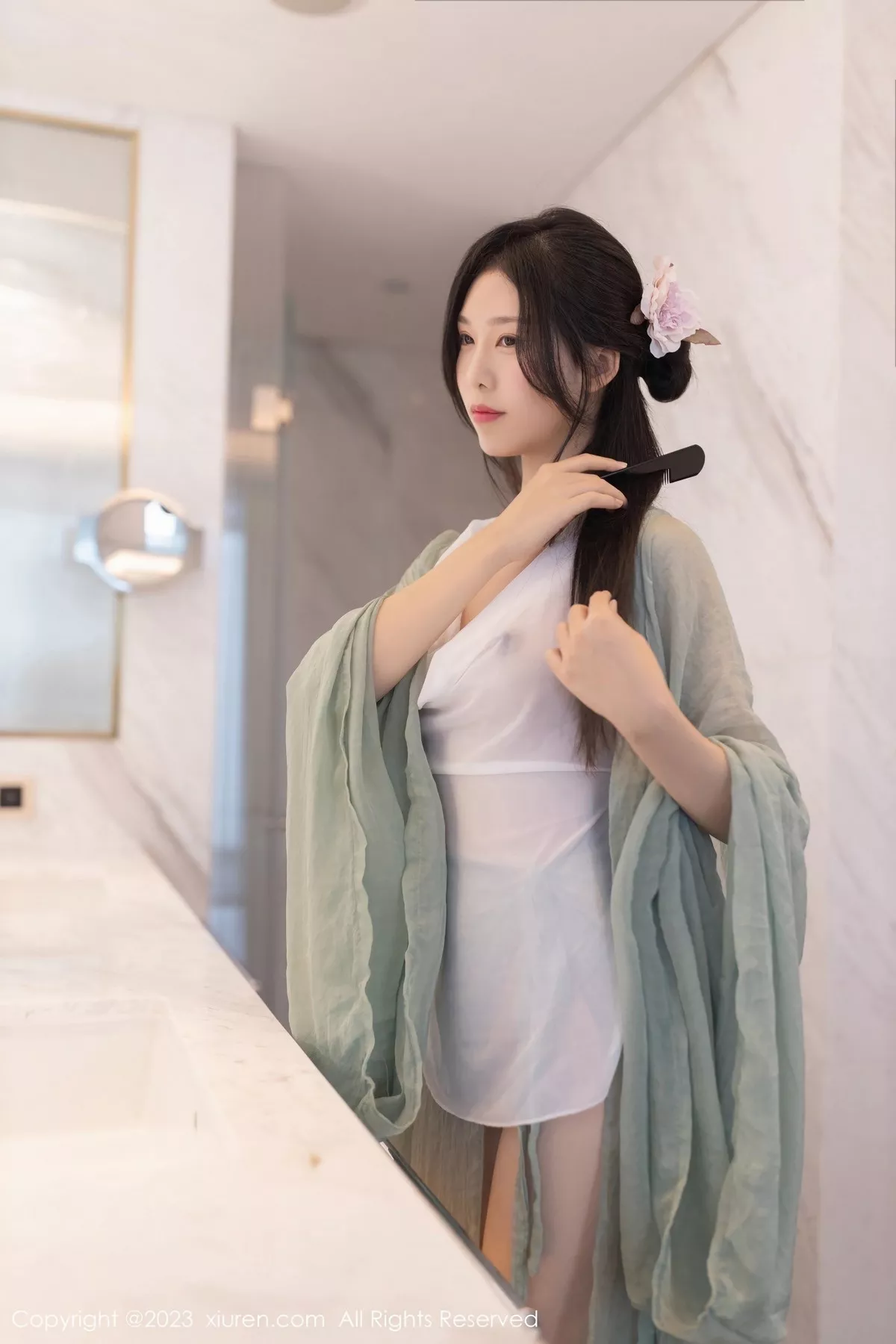 [XiuRen秀人网]第6420期利世写真  第20张-《94零社区》