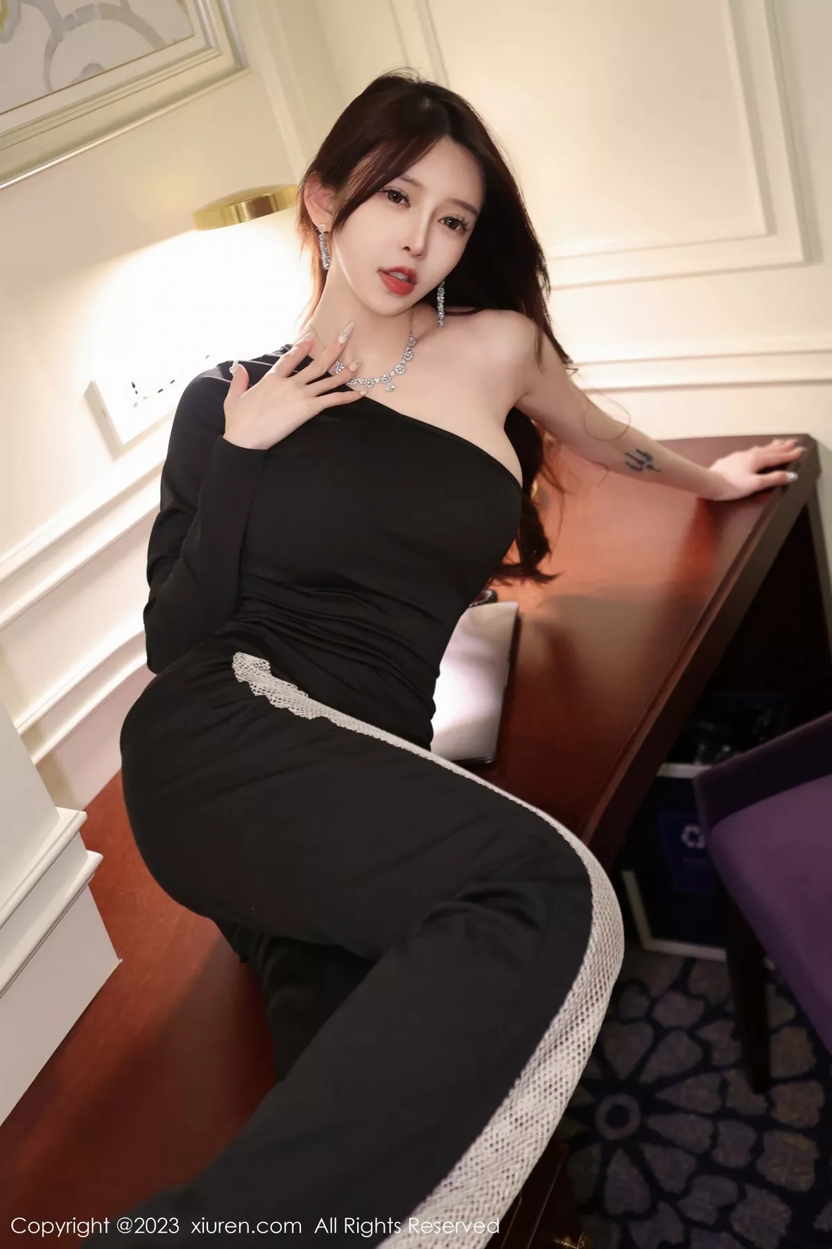 [XiuRen秀人网]第6417期玉兔写真  第23张-《94零社区》