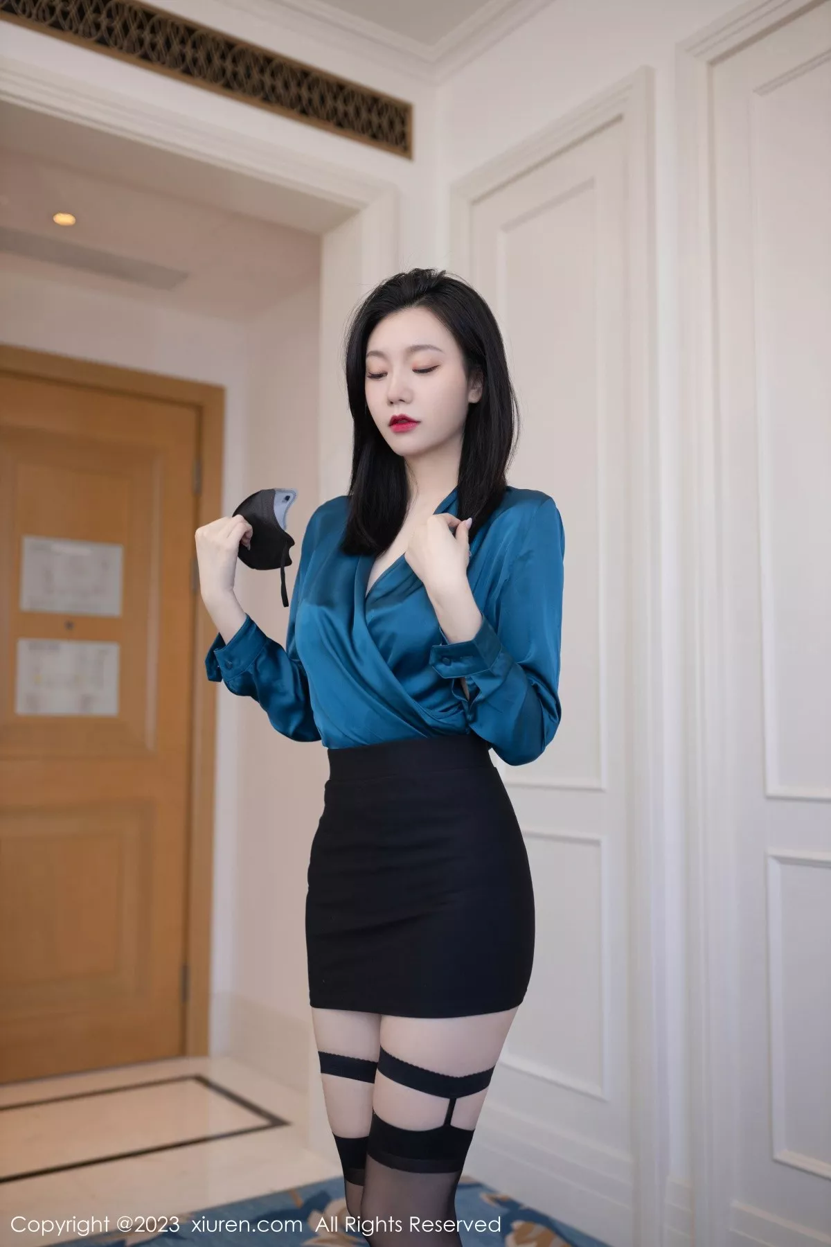 [XiuRen秀人网]第6413期安然写真  第3张-《94零社区》