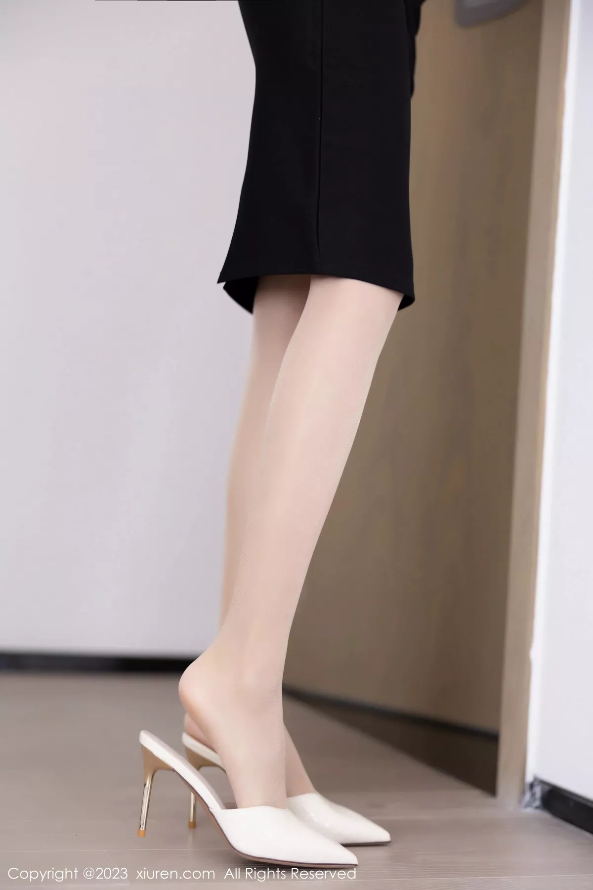 [XiuRen秀人网]第6439期林乐一写真  第4张-《94零社区》