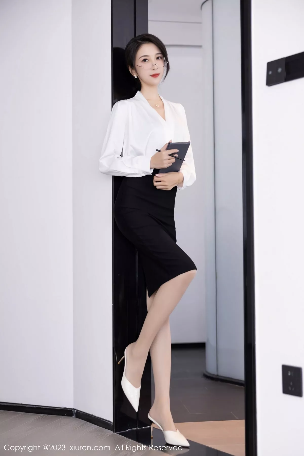 [XiuRen秀人网]第6439期林乐一写真  第7张-《94零社区》