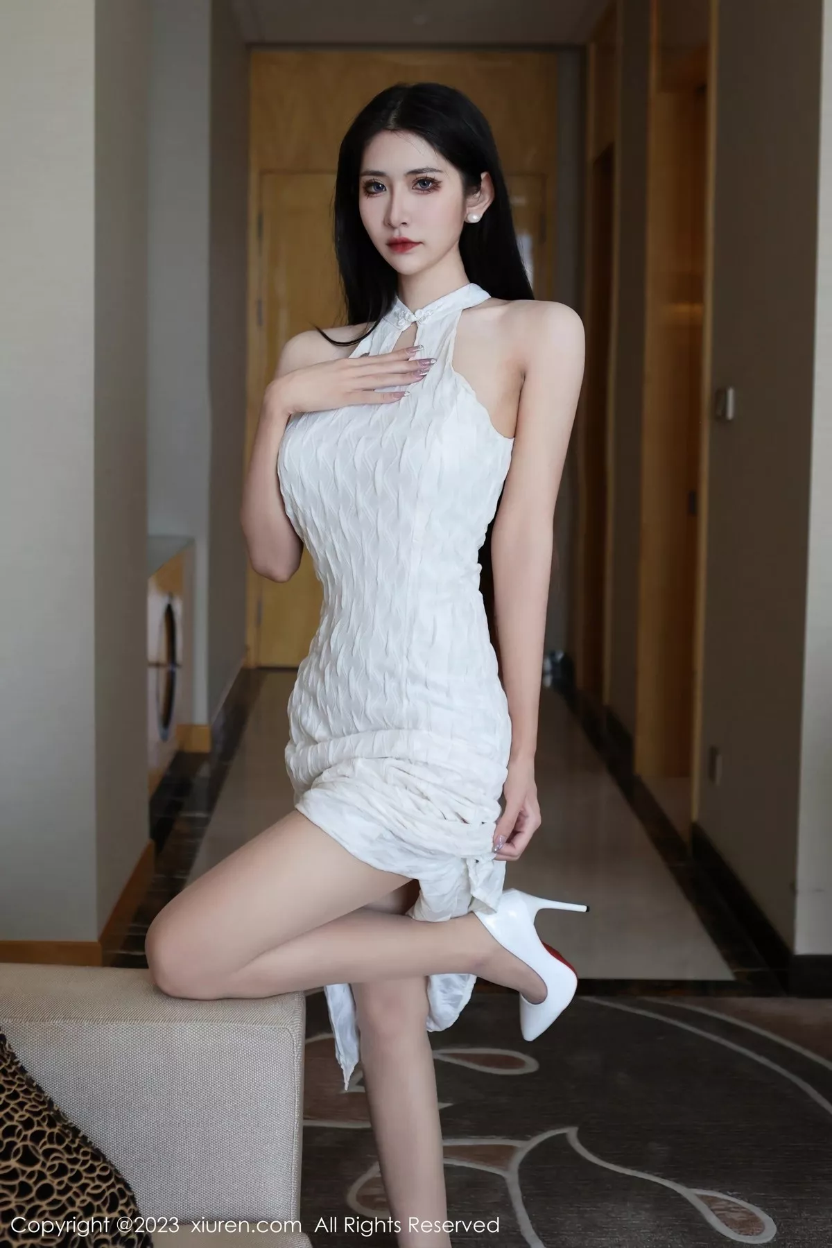 [XiuRen秀人网]第6438期依娜写真  第5张-《94零社区》