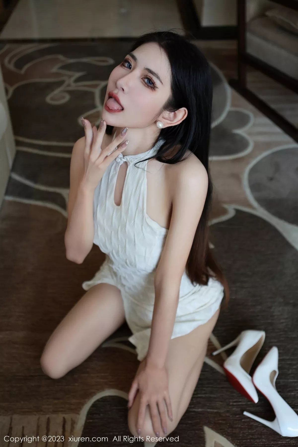 [XiuRen秀人网]第6438期依娜写真  第33张-《94零社区》