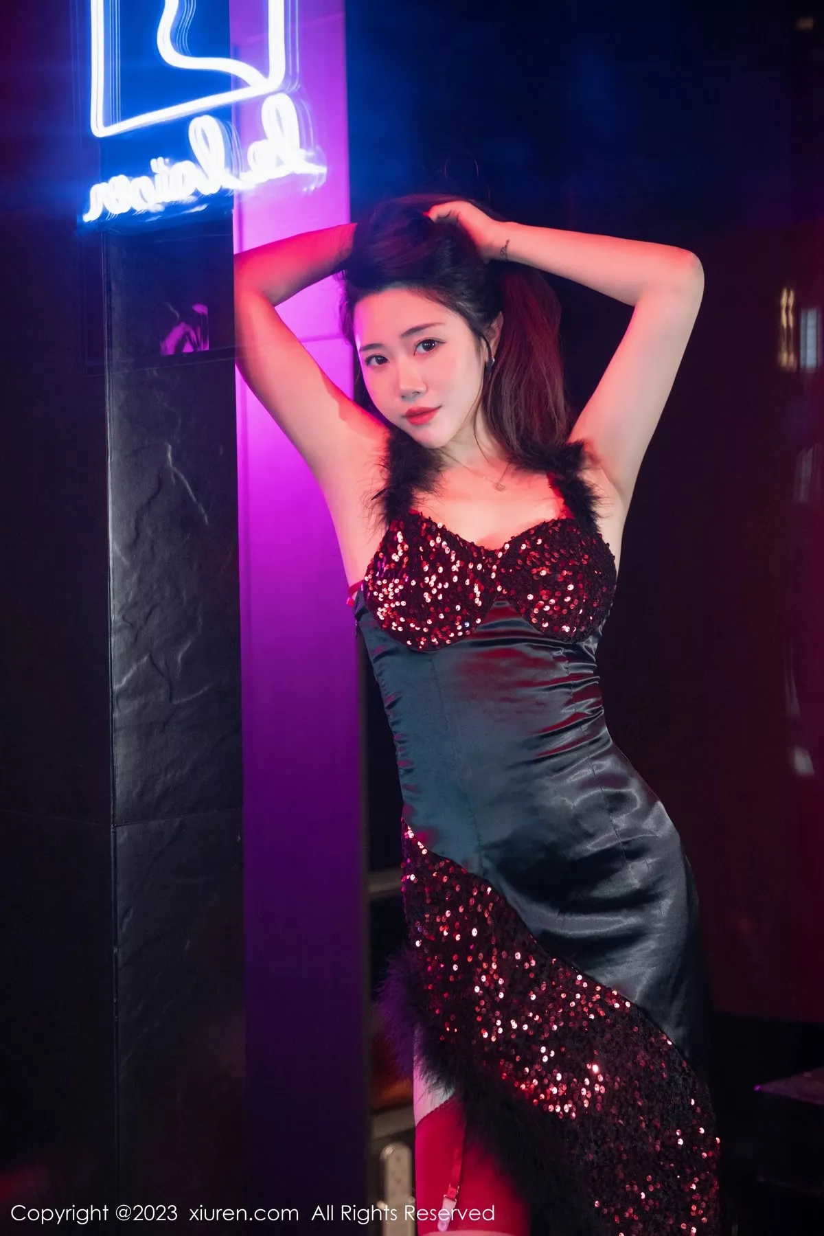 [XiuRen秀人网]第6587期严利娅写真  第17张-《94零社区》