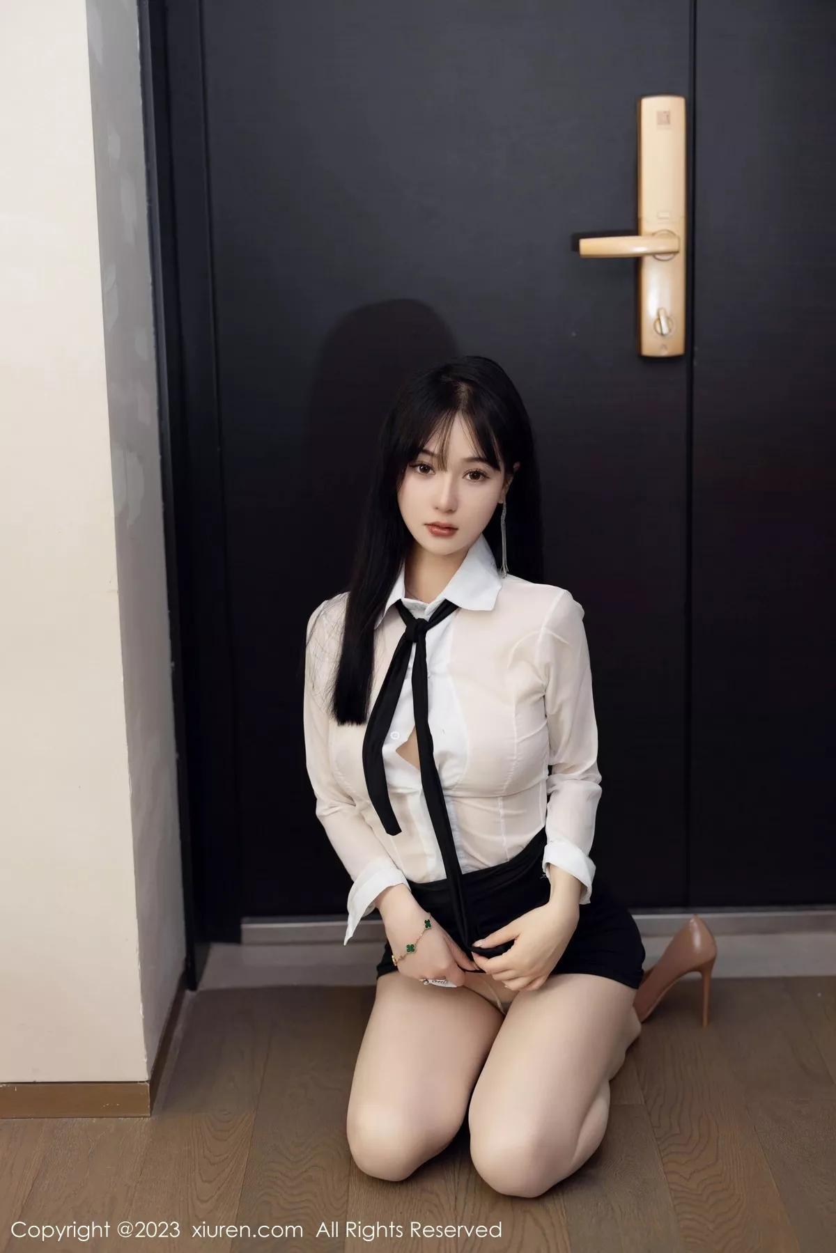 [XiuRen秀人网]第6710期柚琪写真  第1张-《94零社区》