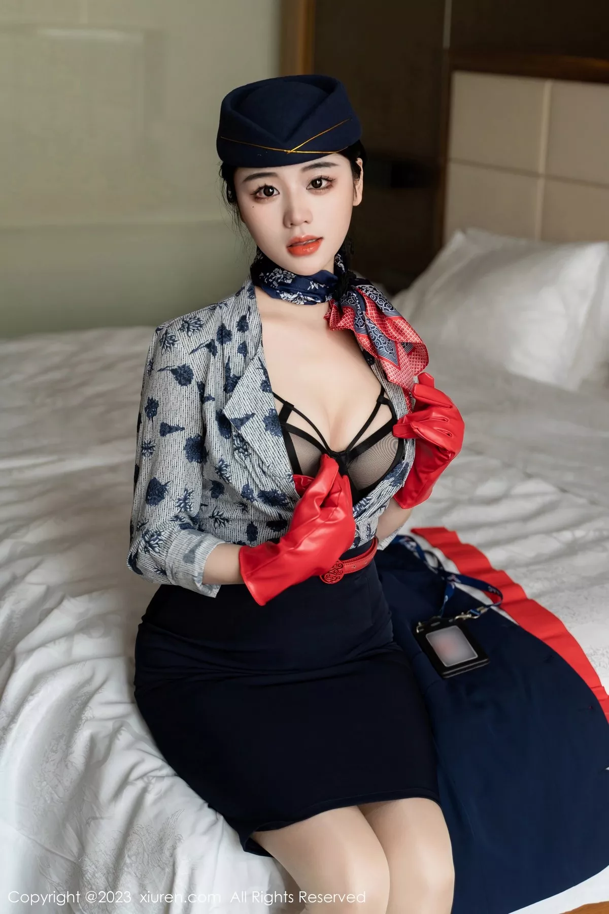 [XiuRen秀人网]第6790期汐汐爱吃草莓写真  第10张-《94零社区》