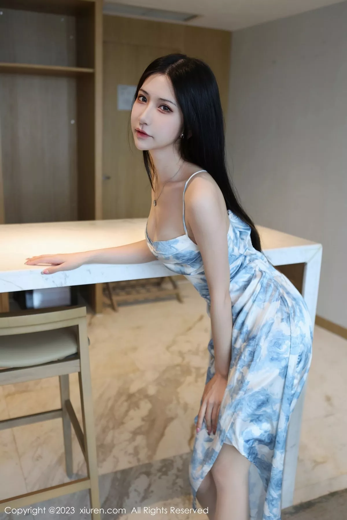 [XiuRen秀人网]第6783期依娜写真  第4张-《94零社区》