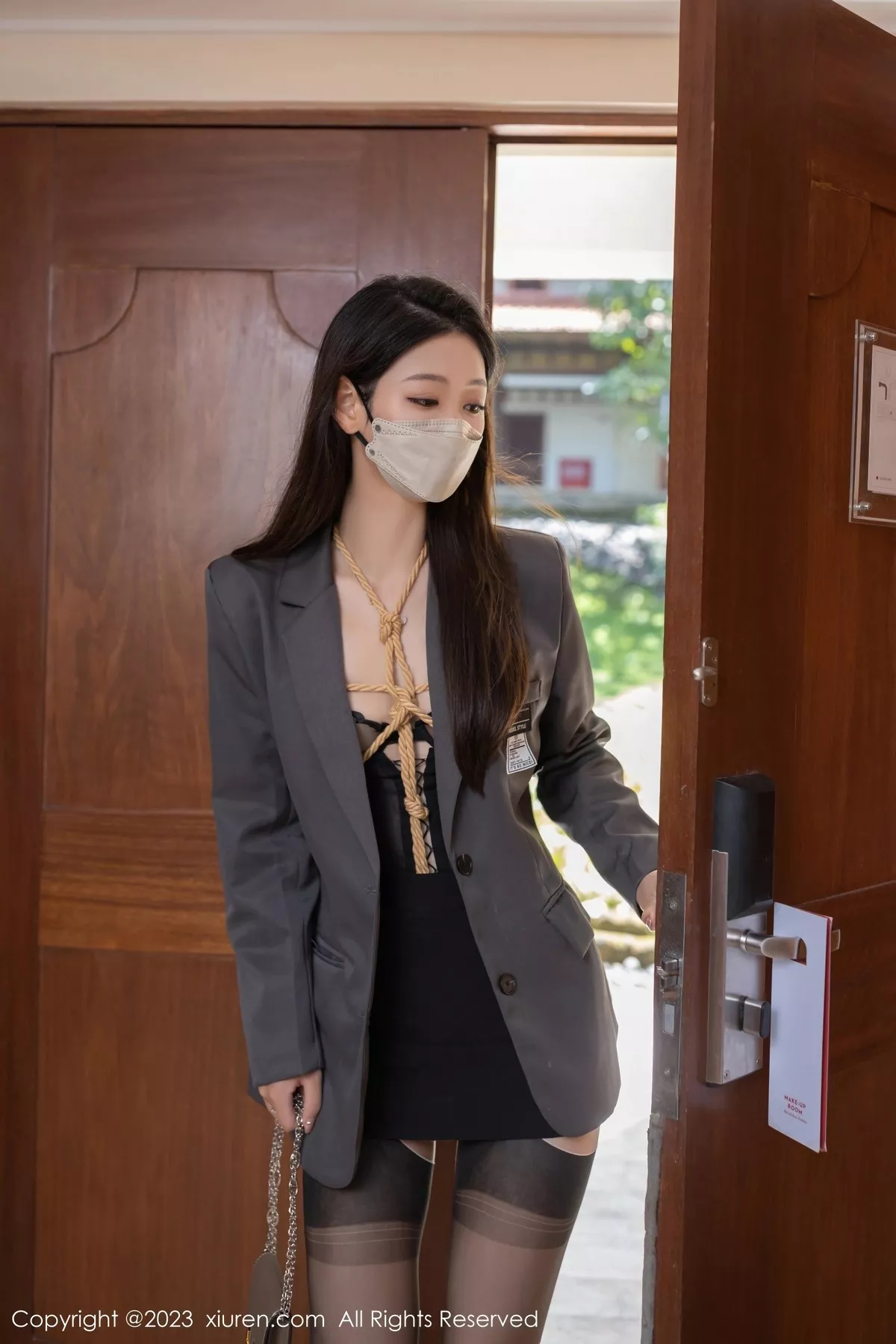 [XiuRen秀人网]第6821期唐安琪写真  第2张-《94零社区》