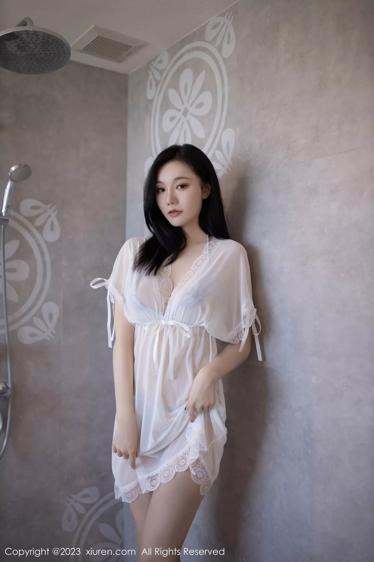 [XiuRen秀人网]第6827期安然写真  第2张-《94零社区》