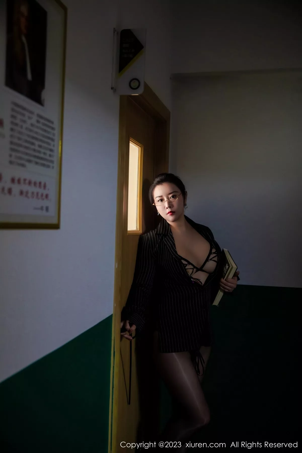 [XiuRen秀人网]第6823期王婉悠写真  第4张-《94零社区》