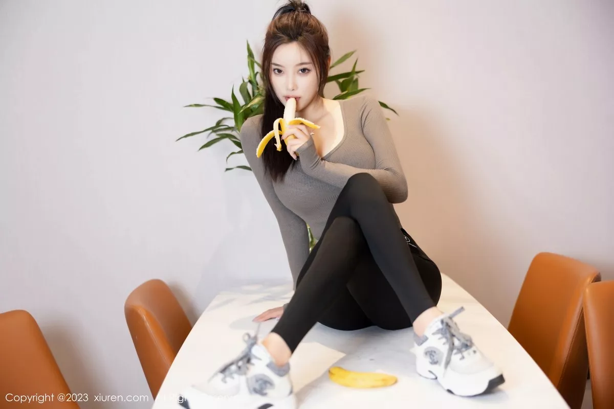 [XiuRen秀人网]第6825期杨晨晨写真  第23张-《94零社区》