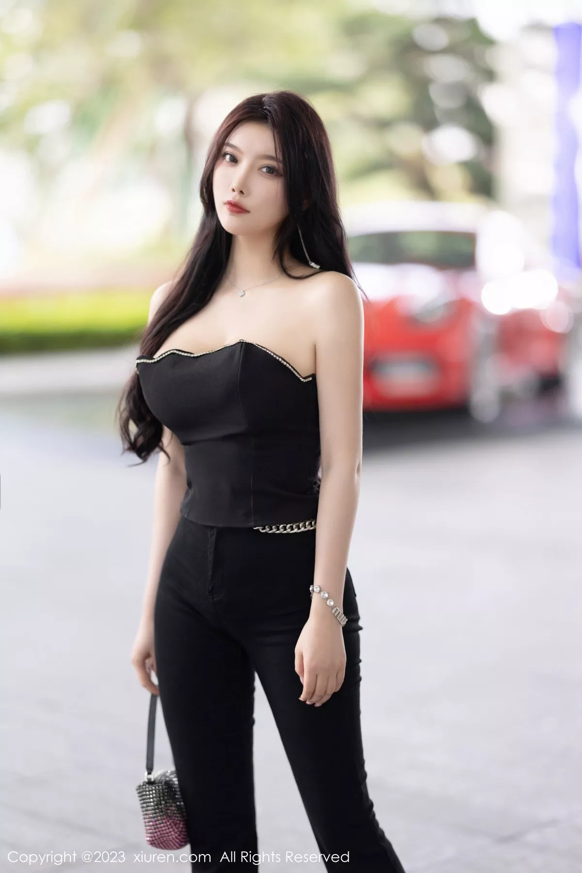 [XiuRen秀人网]第6866期杨晨晨写真  第2张-《94零社区》