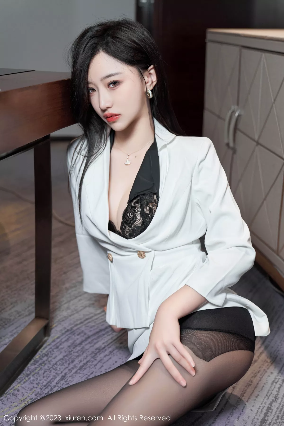 [XiuRen秀人网]第6900期妙可可写真  第2张-《94零社区》