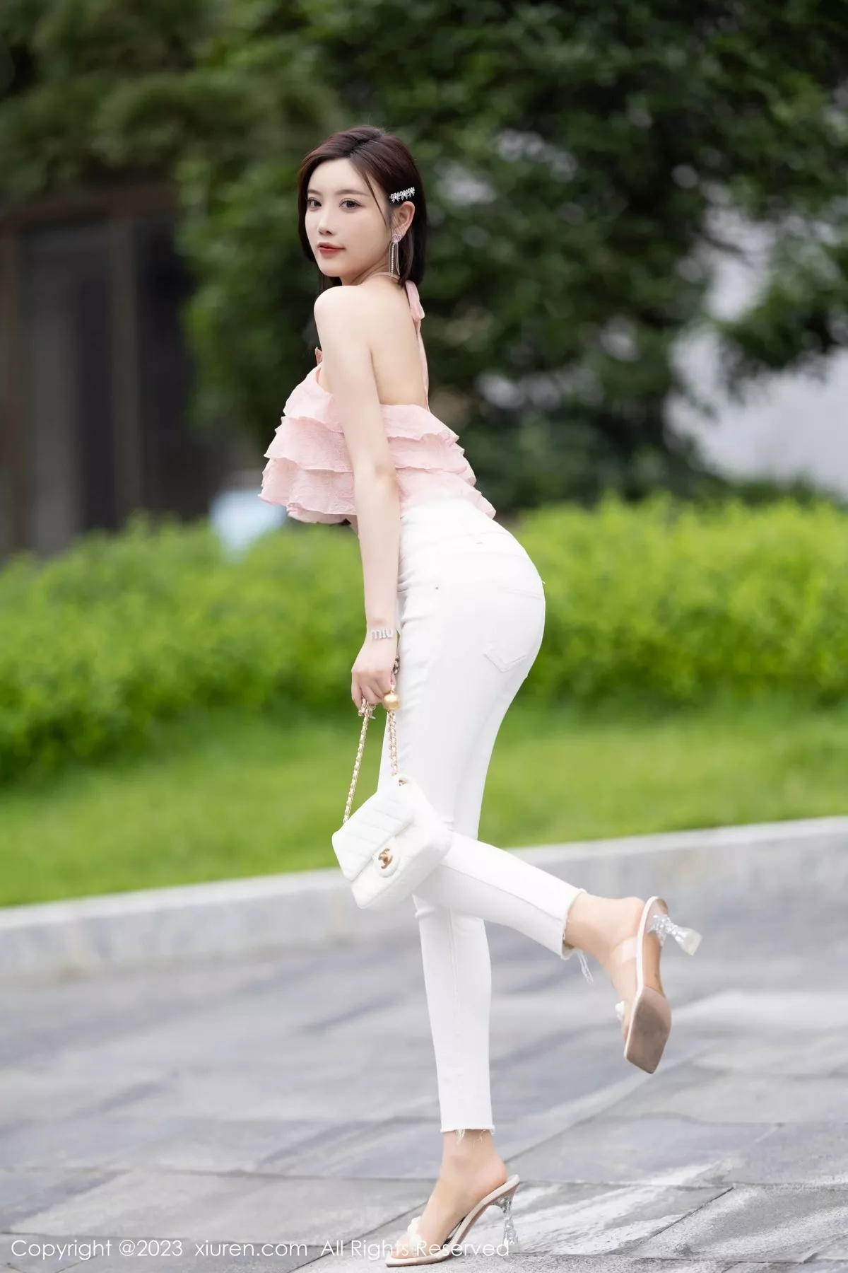 [XiuRen秀人网]第6907期杨晨晨写真  第2张-《94零社区》