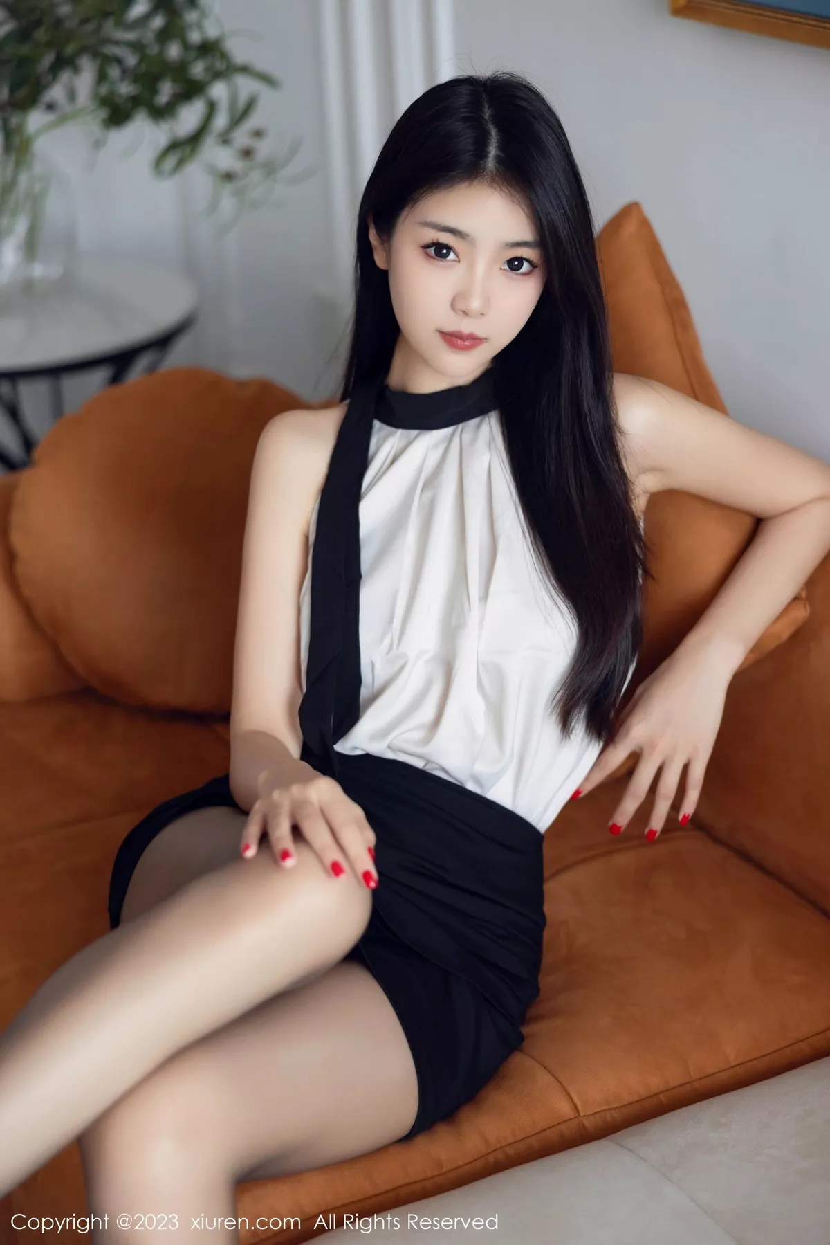 [XiuRen秀人网]第7342期可乐写真  第2张-《94零社区》