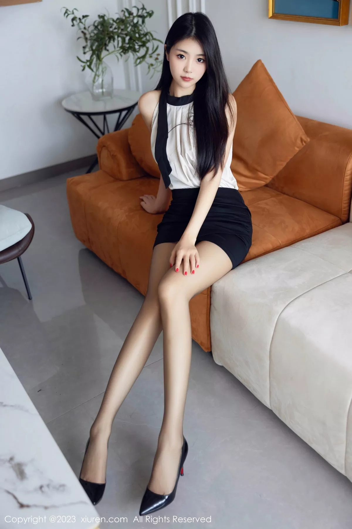 [XiuRen秀人网]第7342期可乐写真  第8张-《94零社区》