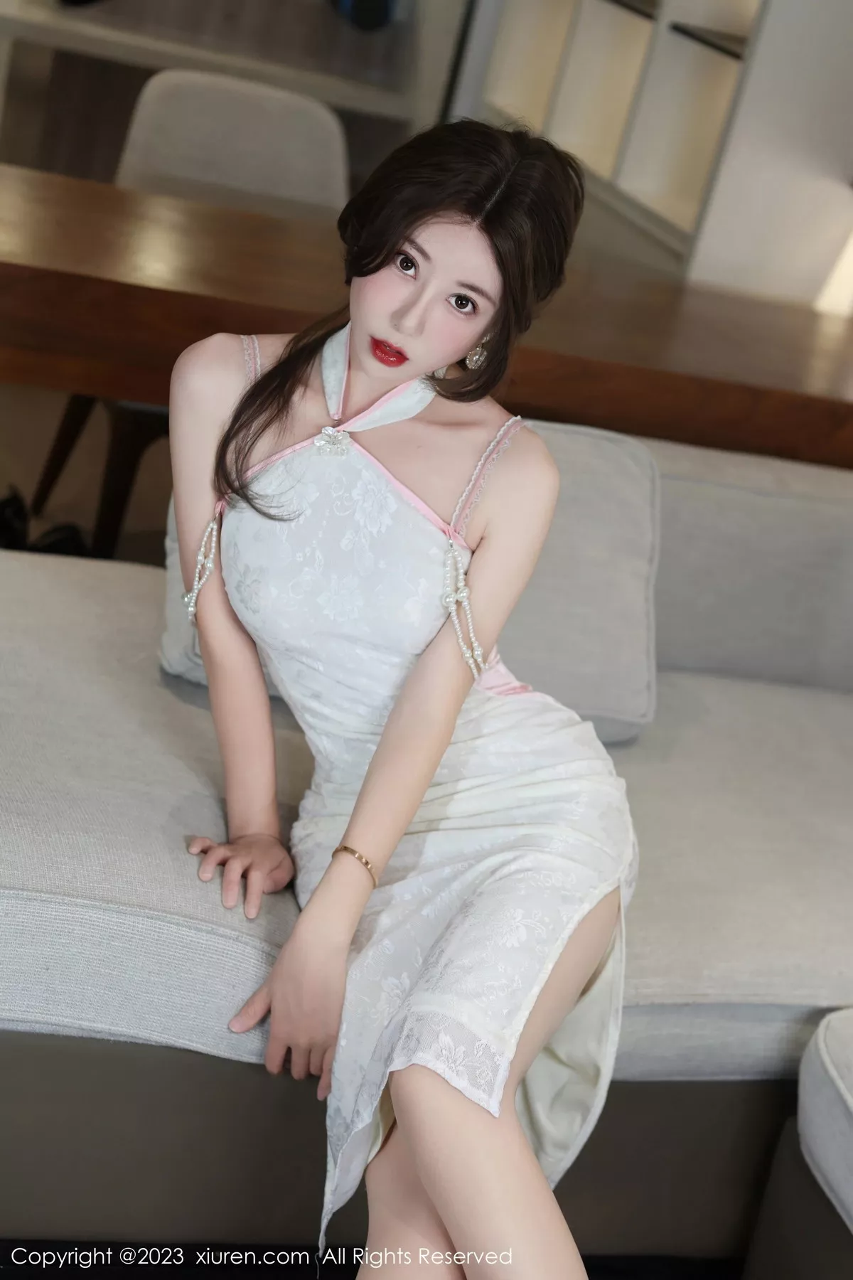 [XiuRen秀人网]第7334期白笑笑写真  第2张-《94零社区》