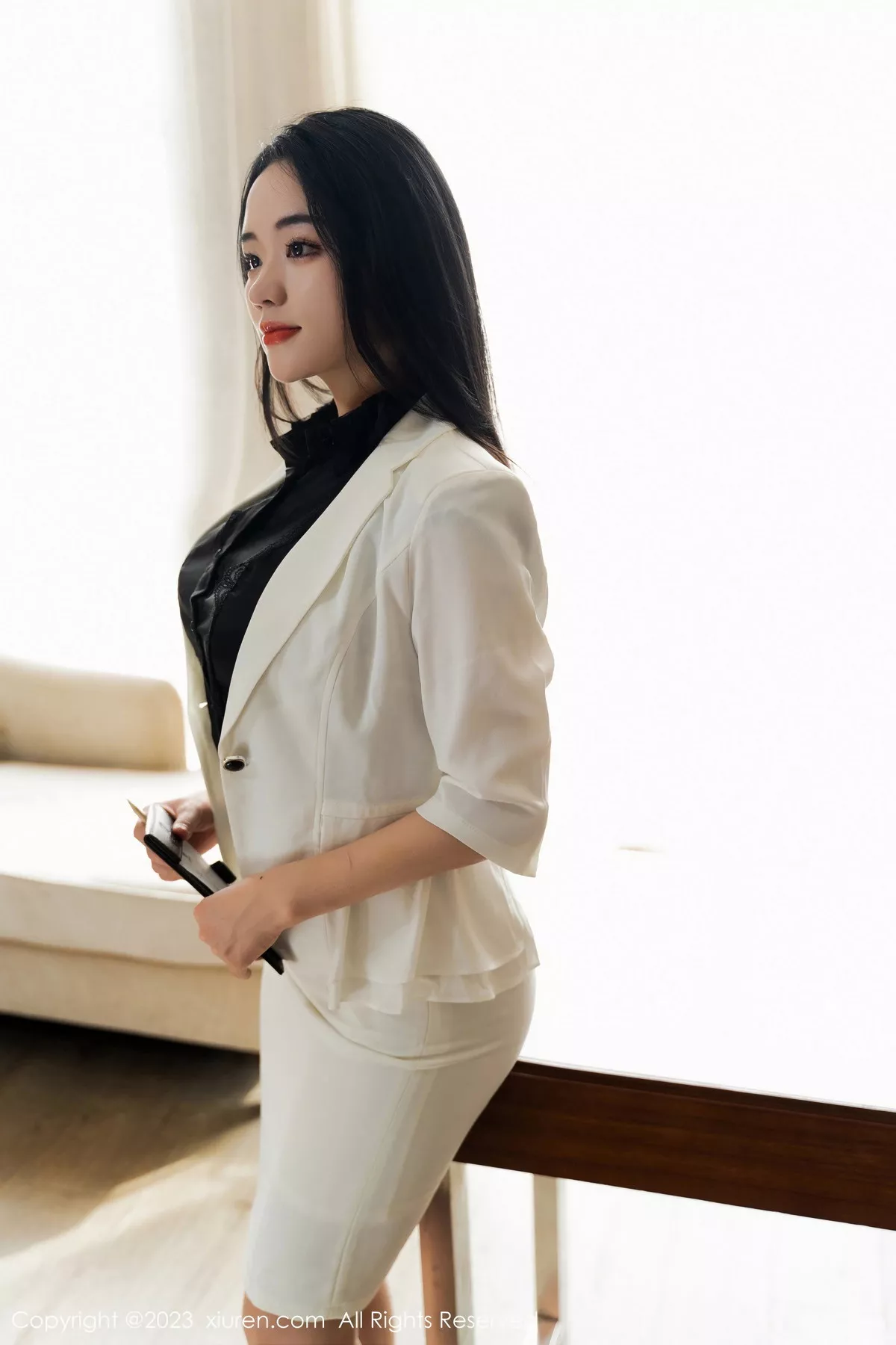 [XiuRen秀人网]第7328期汐汐爱吃草莓写真  第7张-《94零社区》
