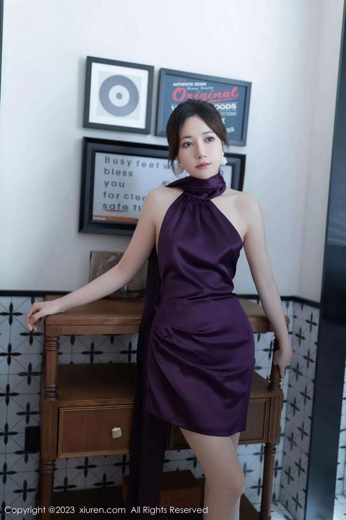 [XiuRen秀人网]第7324期鱼子酱写真  第1张-《94零社区》