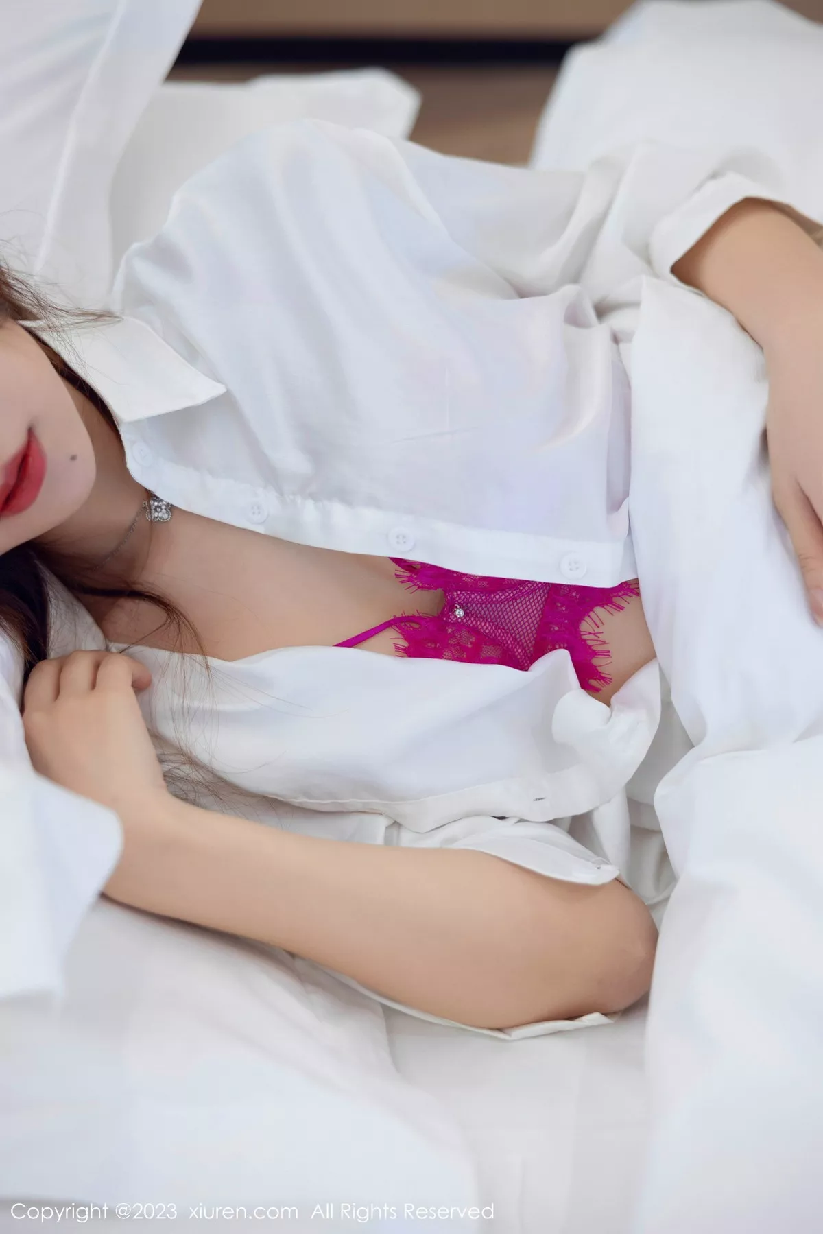 [XiuRen秀人网]第7358期绮里嘉写真  第1张-《94零社区》
