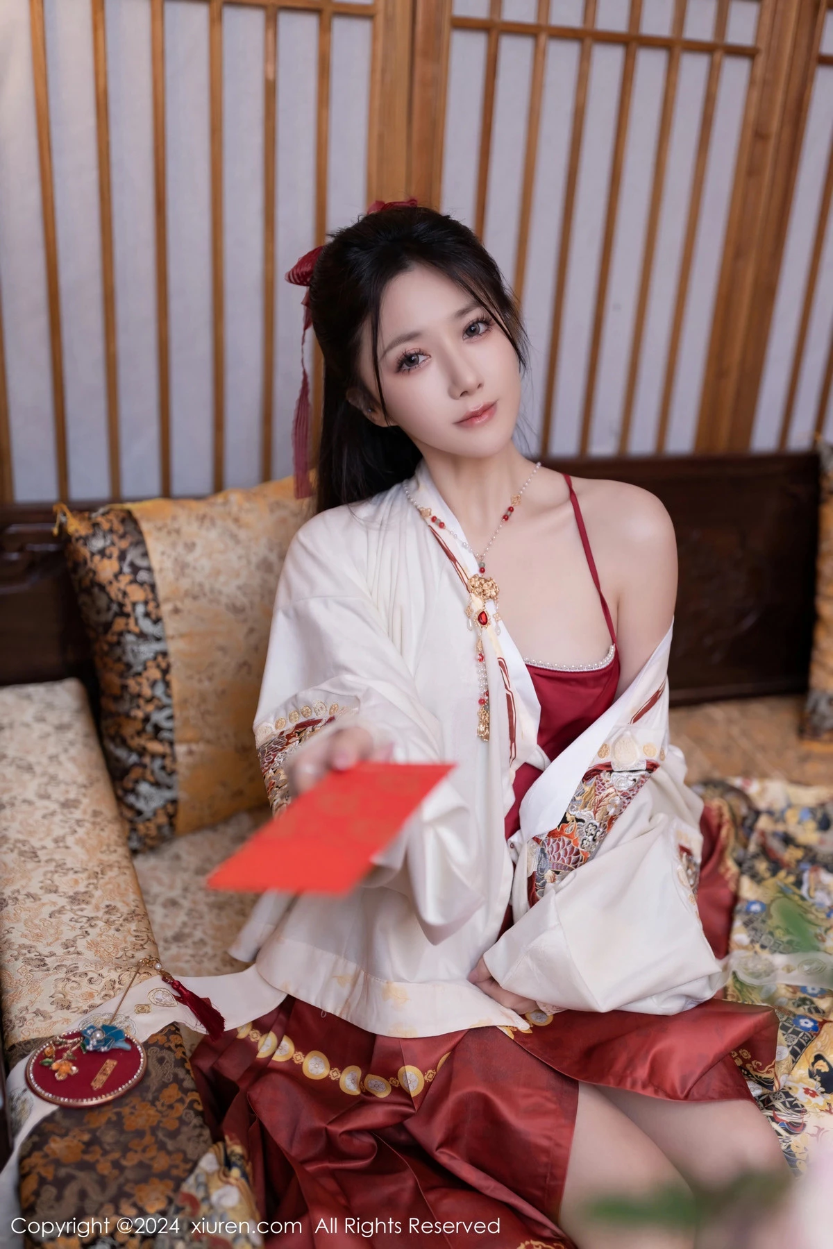 [XiuRen秀人网]第8095期鱼子酱写真  第10张-《94零社区》