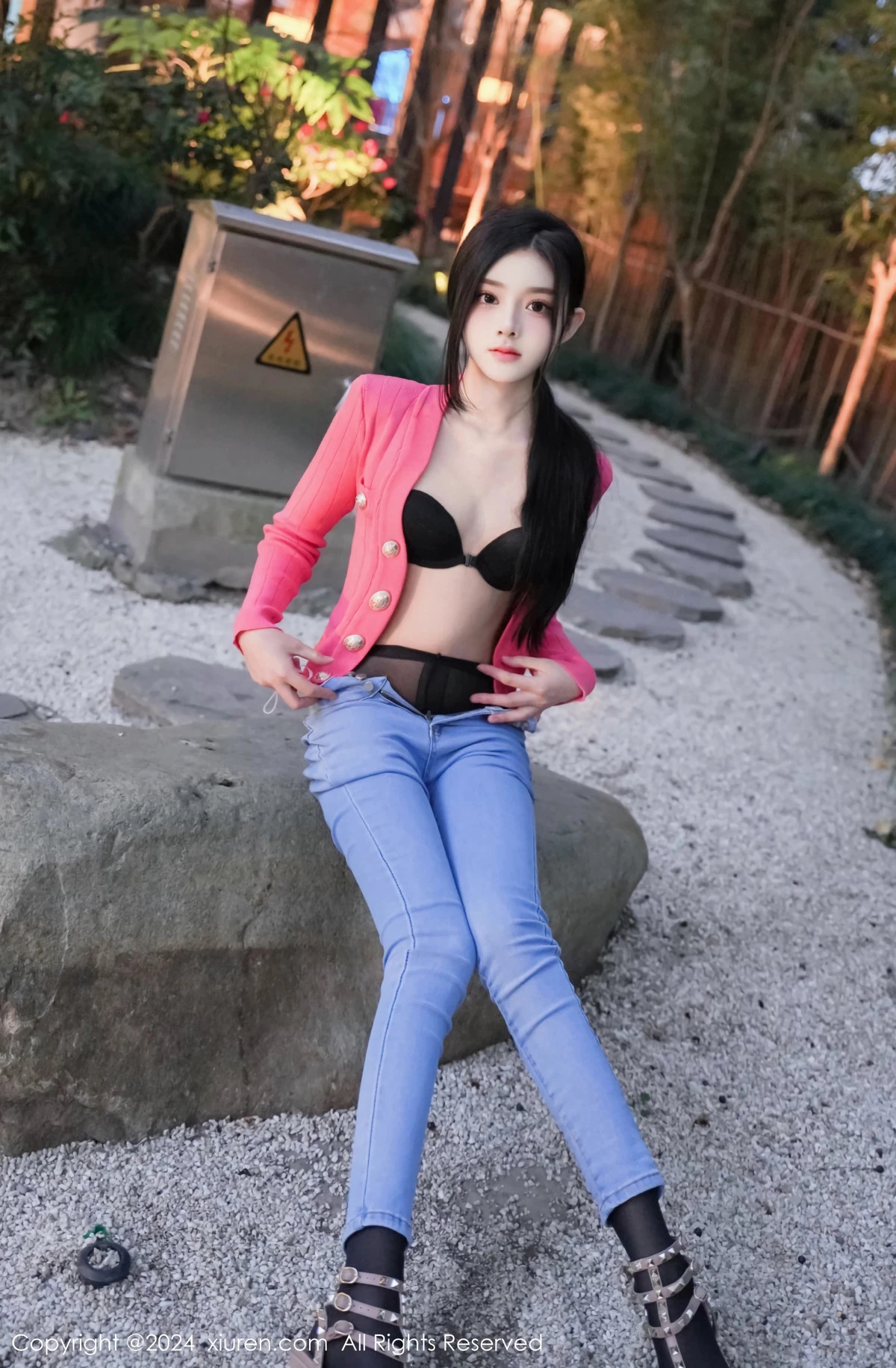 [XiuRen秀人网]第8091期龙雪儿写真  第22张-《94零社区》