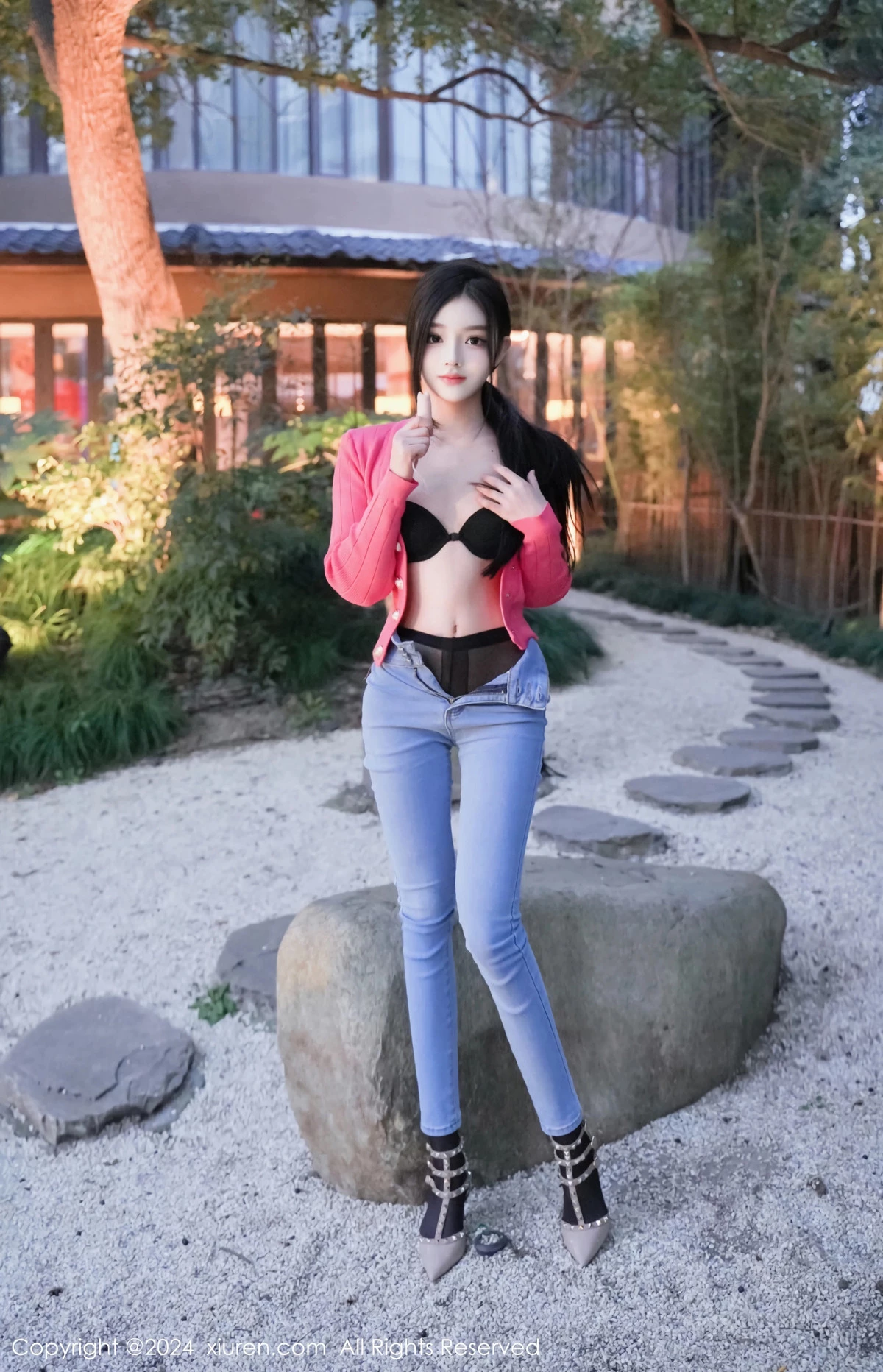 [XiuRen秀人网]第8091期龙雪儿写真  第24张-《94零社区》