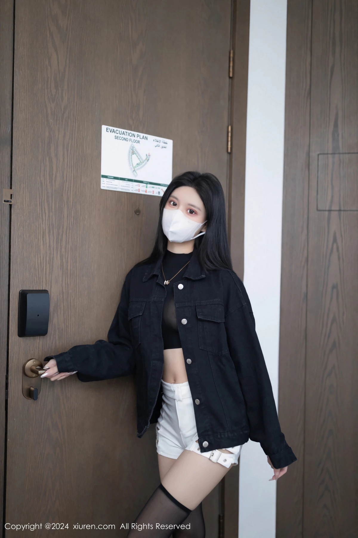 [XiuRen秀人网]第8636期幼幼写真  第4张-《94零社区》